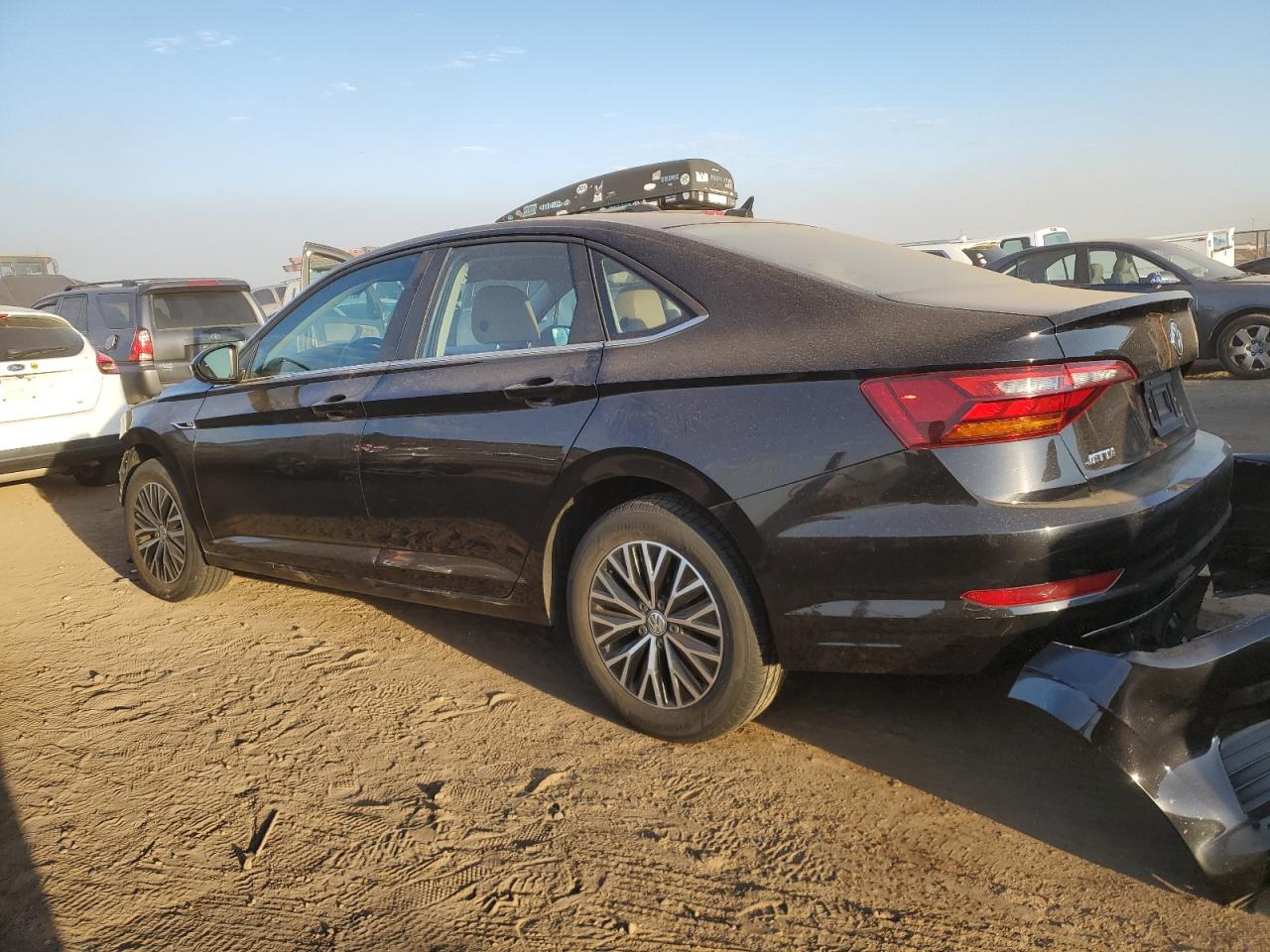 2019 Volkswagen Jetta - Image 2