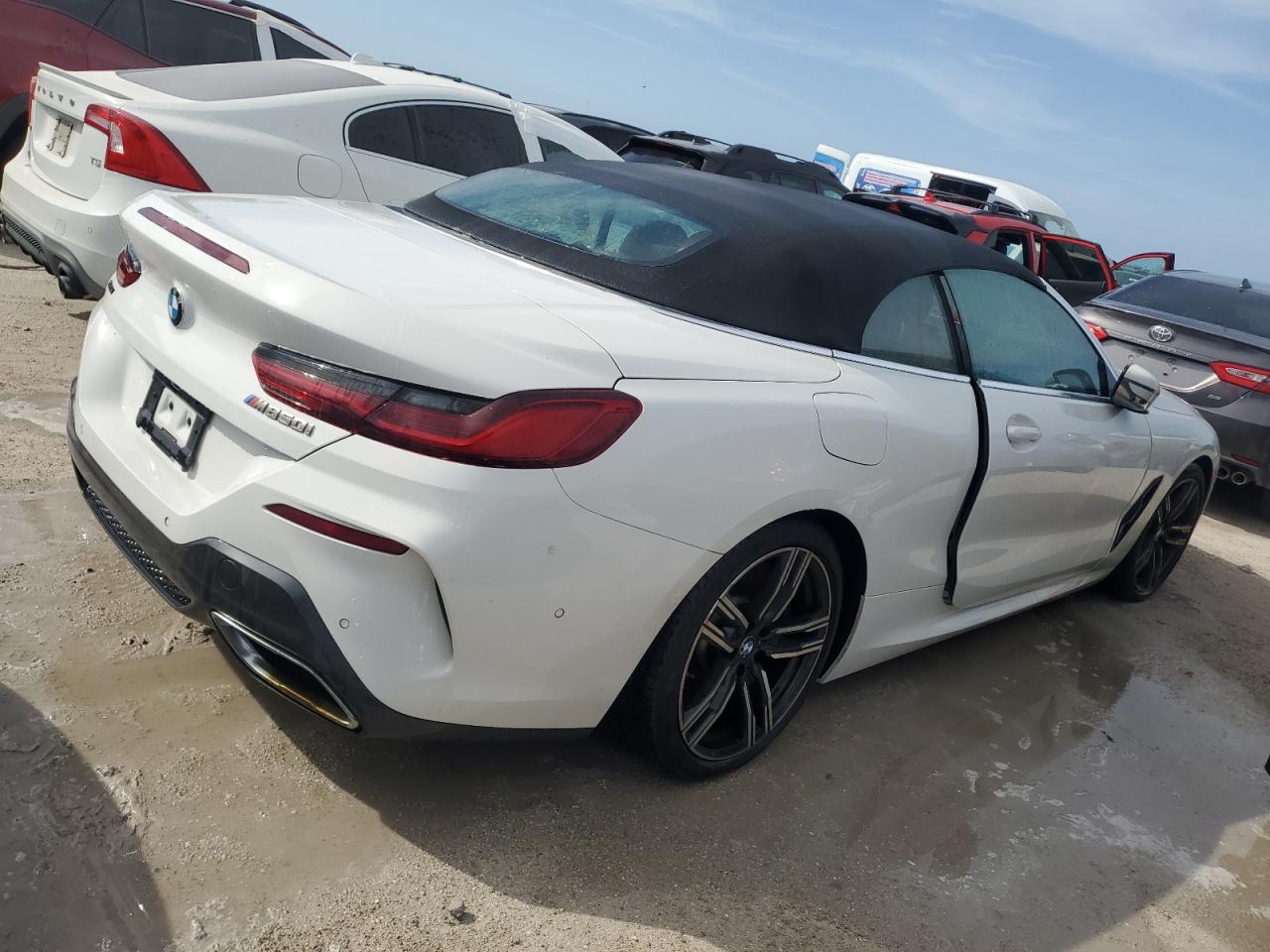 VIN WBAFY4C53KBX29650 2019 BMW M8 no.3