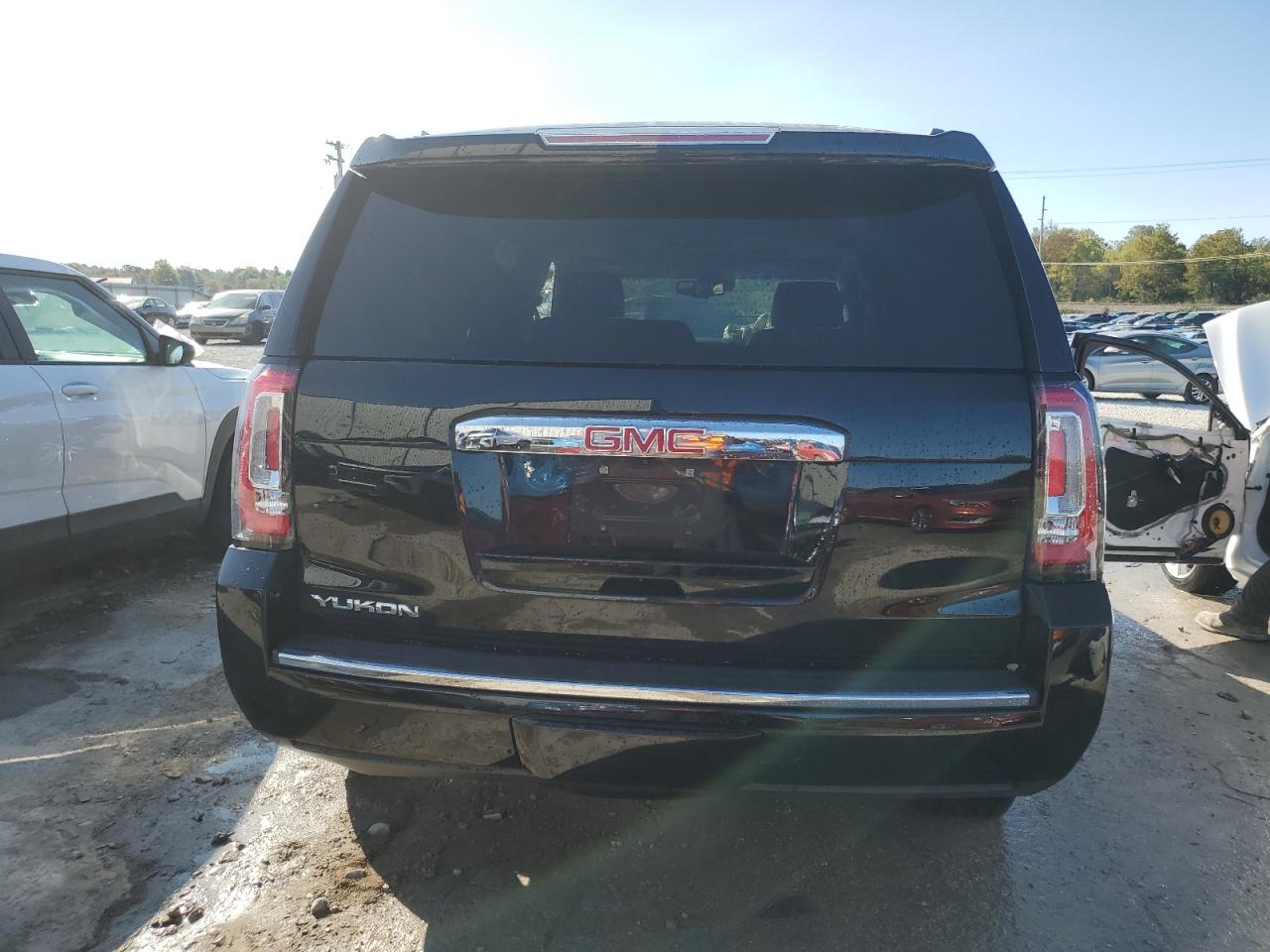 2019 GMC Yukon Denali VIN: 1GKS2CKJ7KR373856 Lot: 76391424