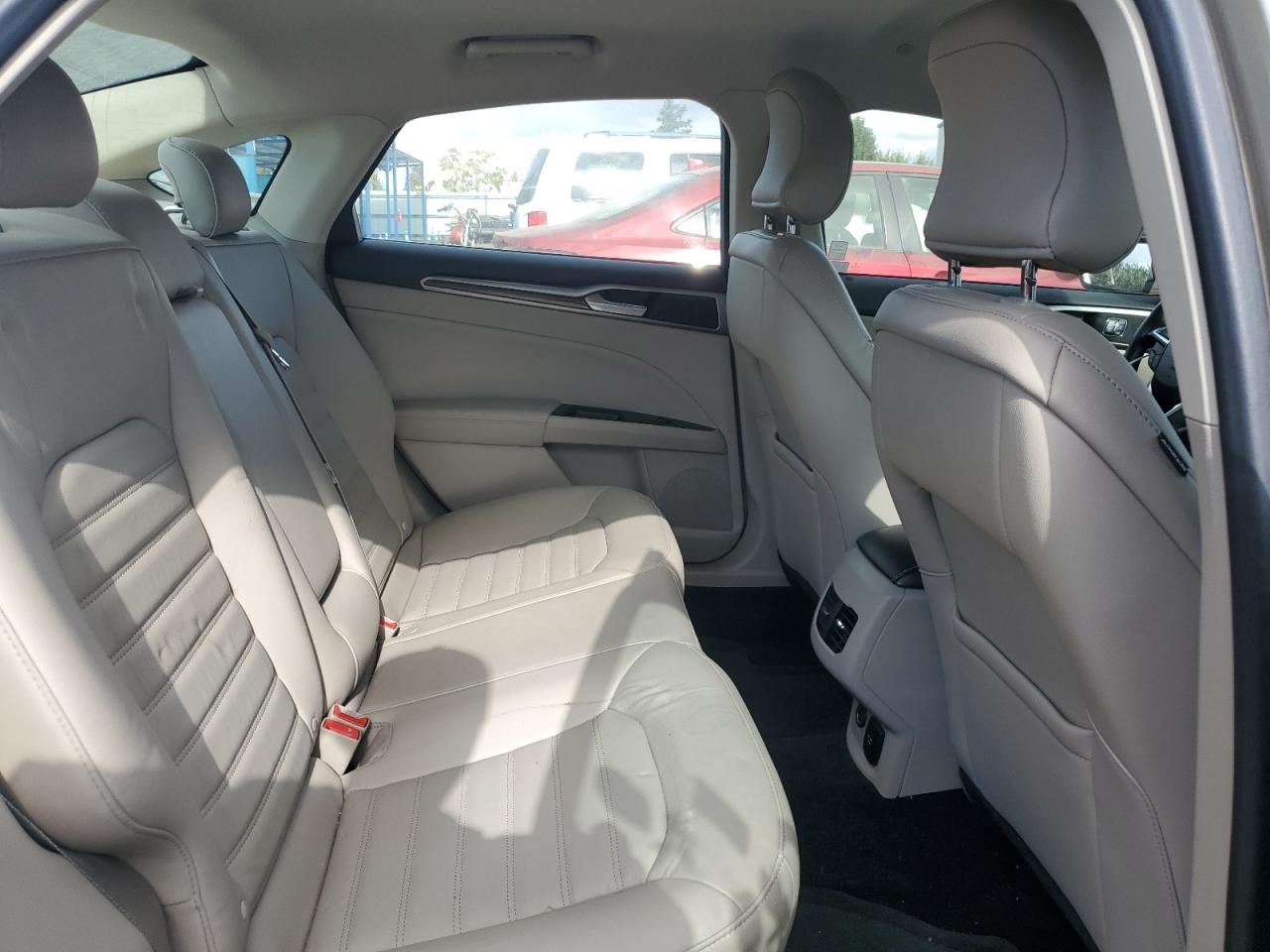 2018 Ford Fusion - Image 10