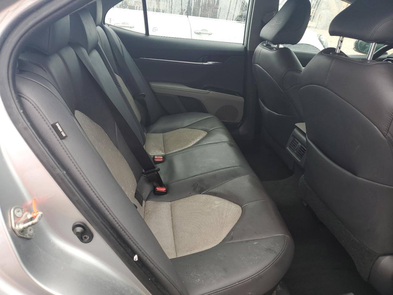 2020 Toyota Camry - Image 10