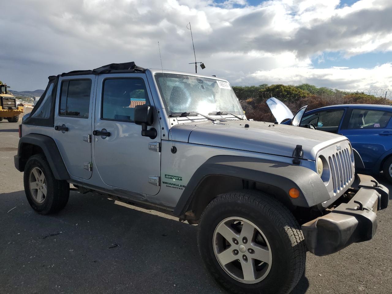 2017 Jeep Wrangler - Image 4