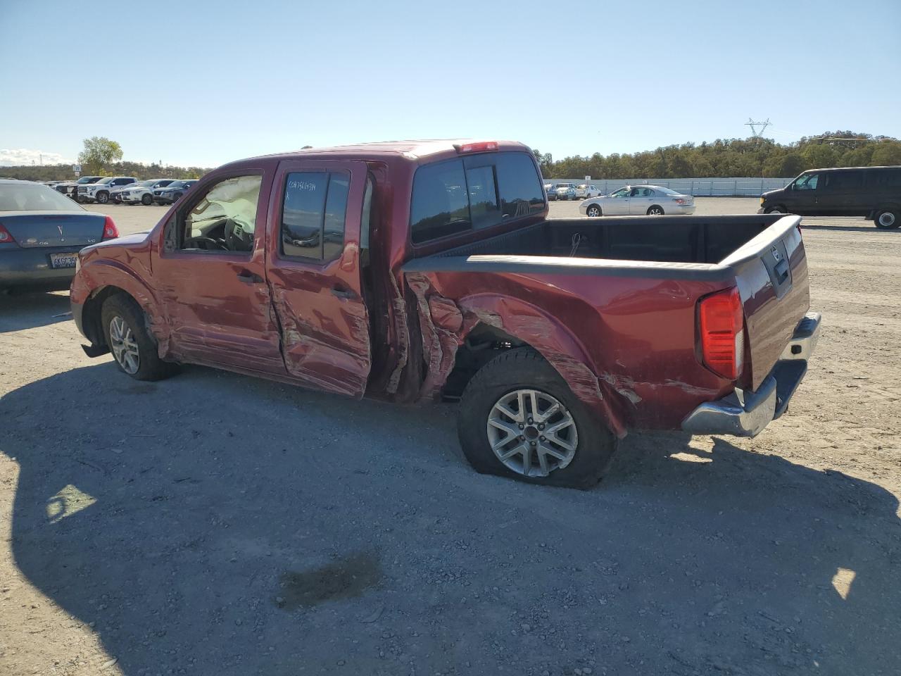 2017 Nissan Navara (Frontier) - Image 2