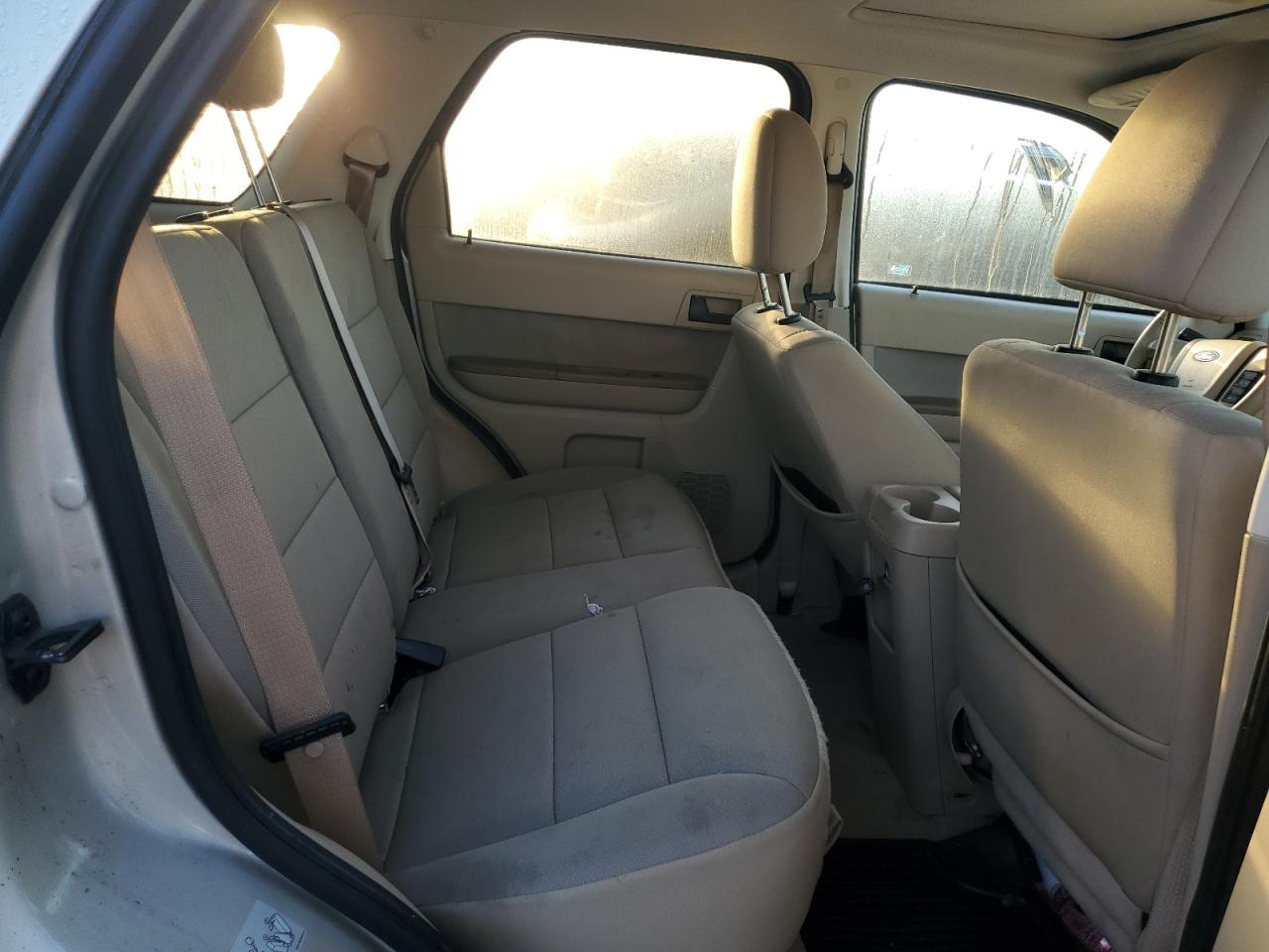 2011 Ford Escape - Image 10
