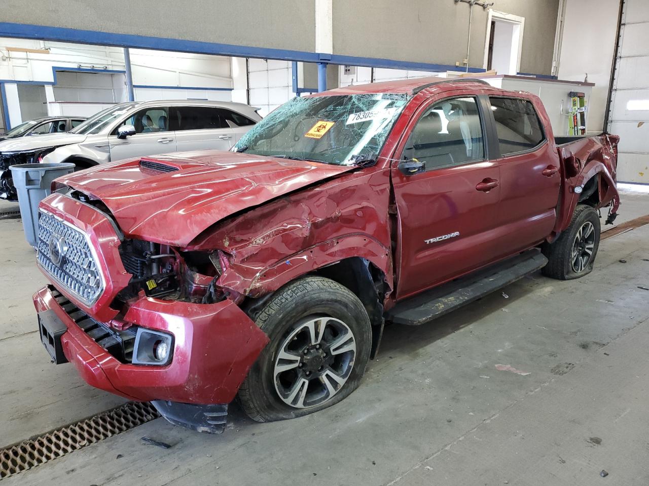 VIN 3TMAZ5CNXJM066147 2018 TOYOTA TACOMA no.1