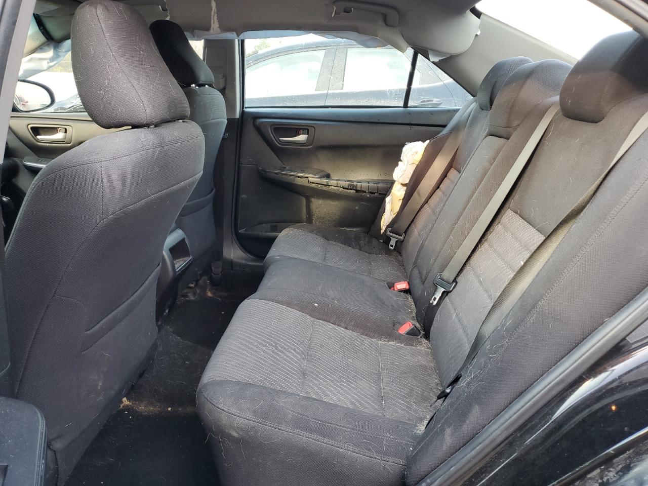 2015 Toyota Camry - Image 10