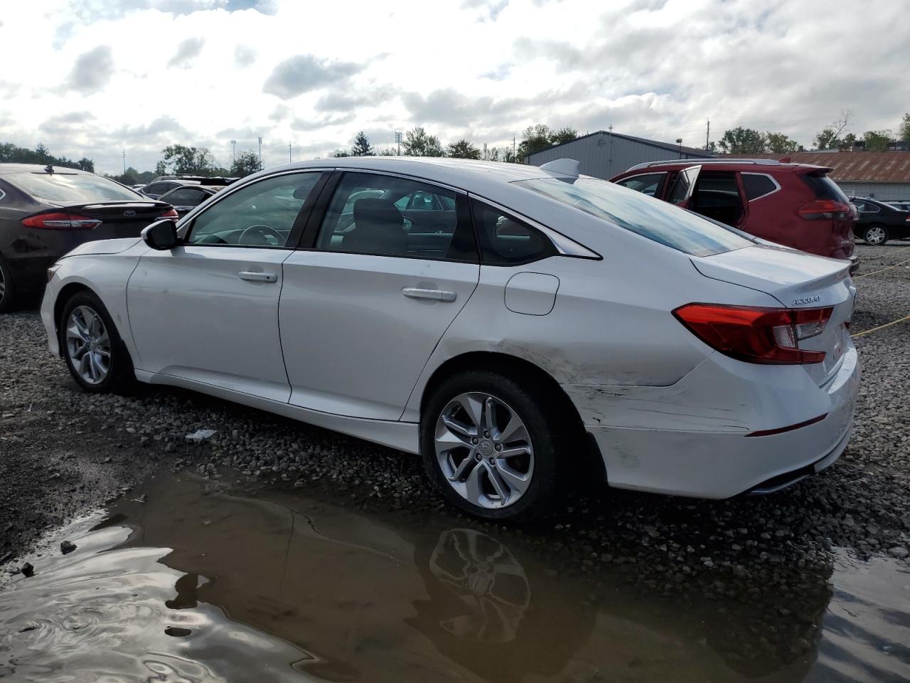 1HGCV1F13JA087989 2018 HONDA ACCORD - Image 2