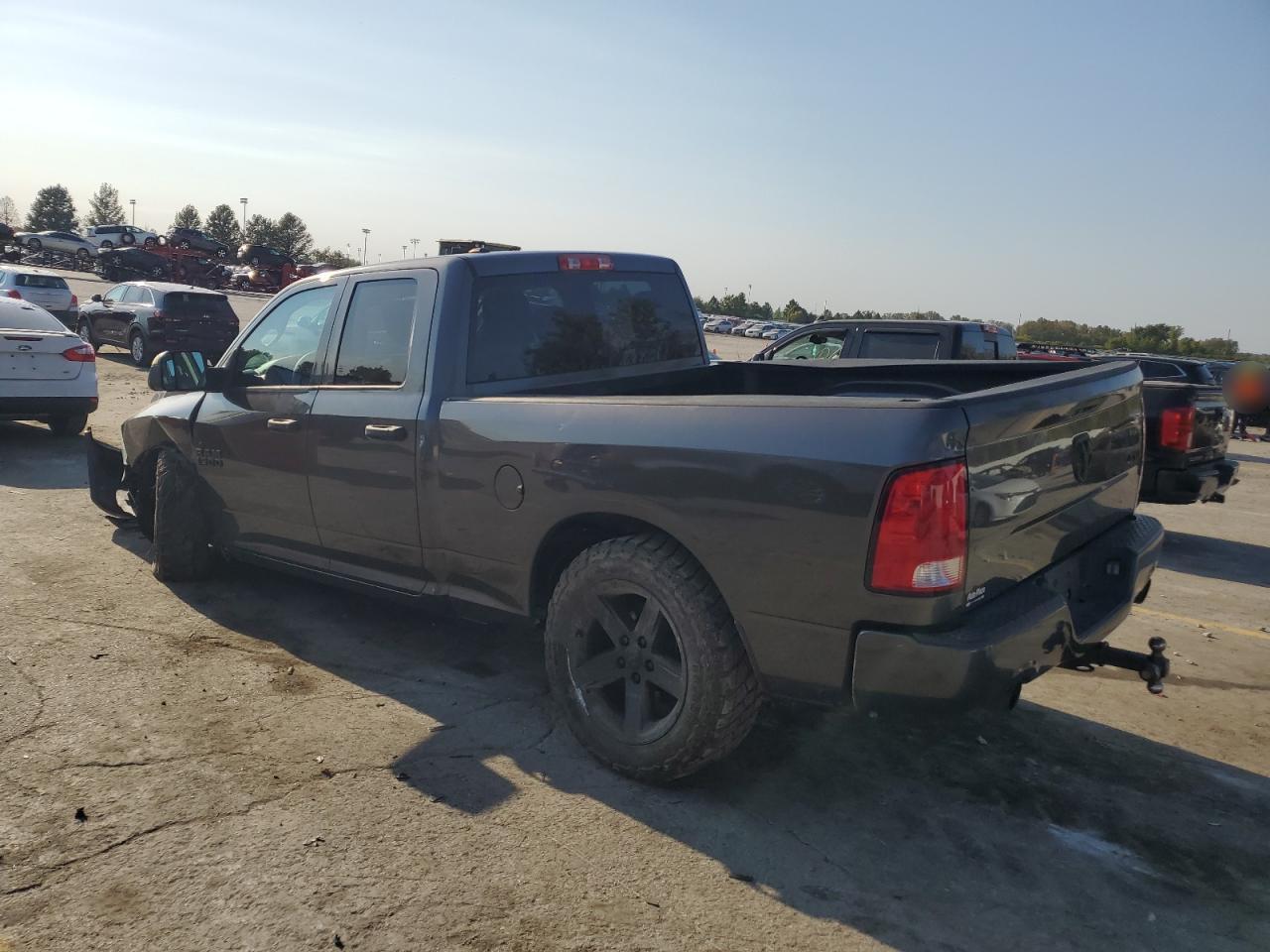 VIN 1C6RR7FT7JS172305 2018 RAM 1500 no.2