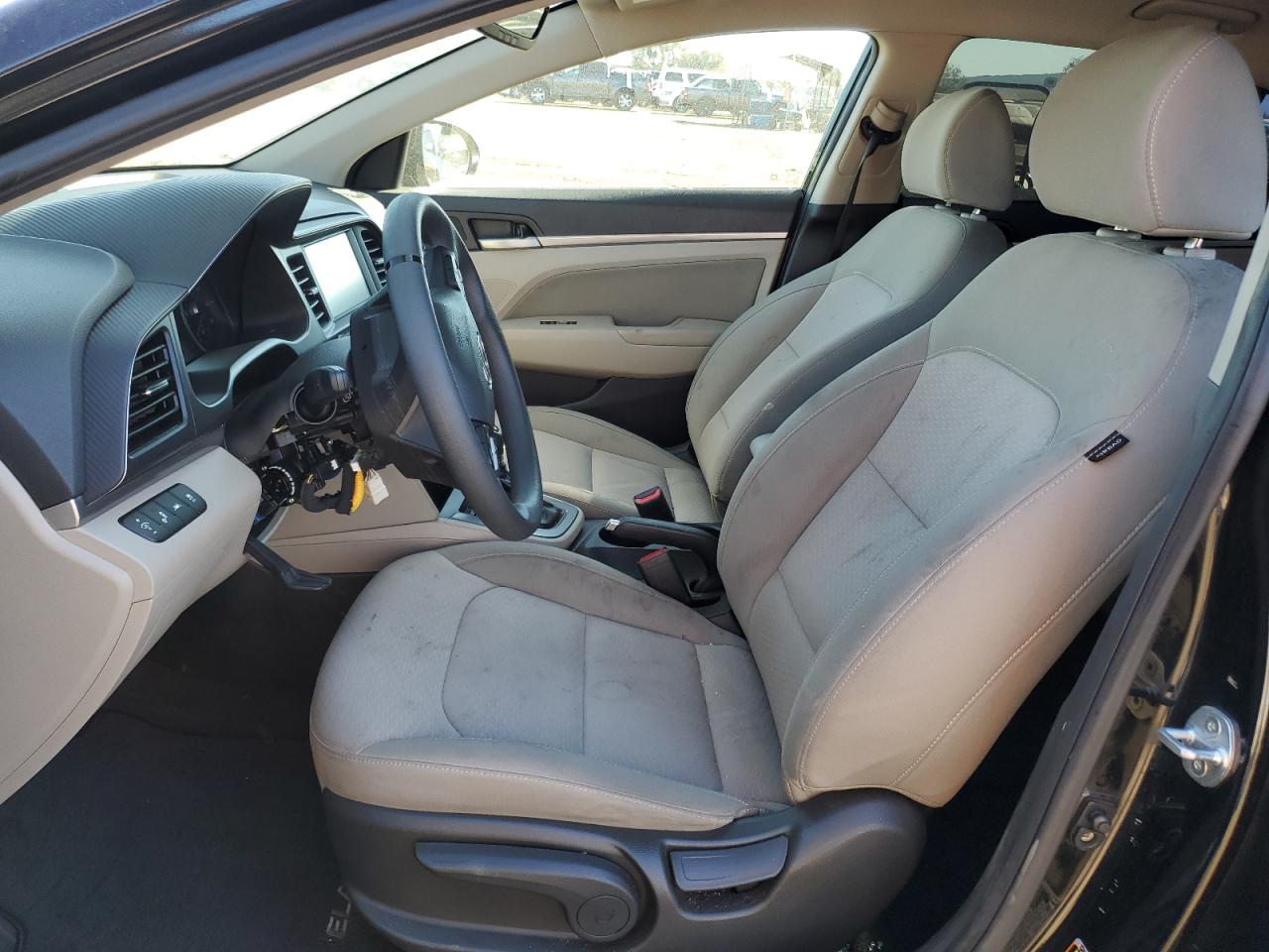 2020 Hyundai Elantra - Image 7