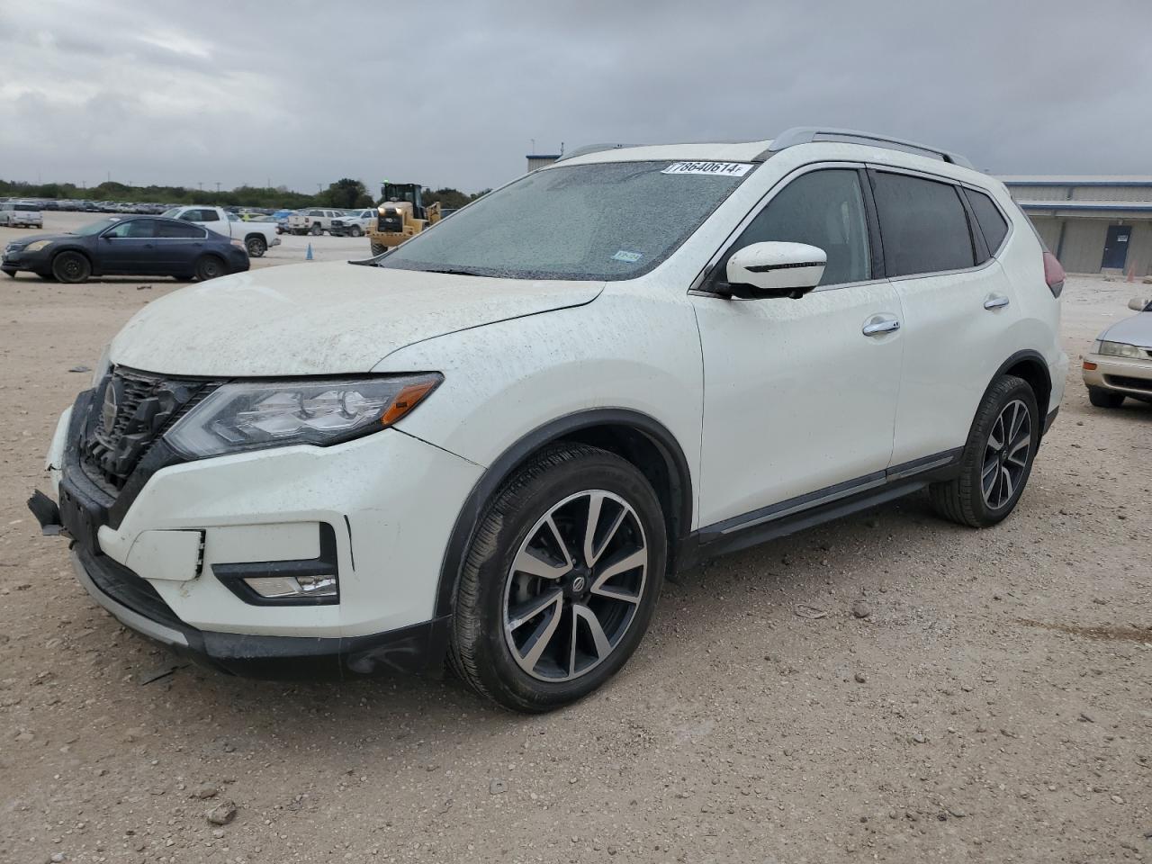 2020 Nissan Rogue - Image 1