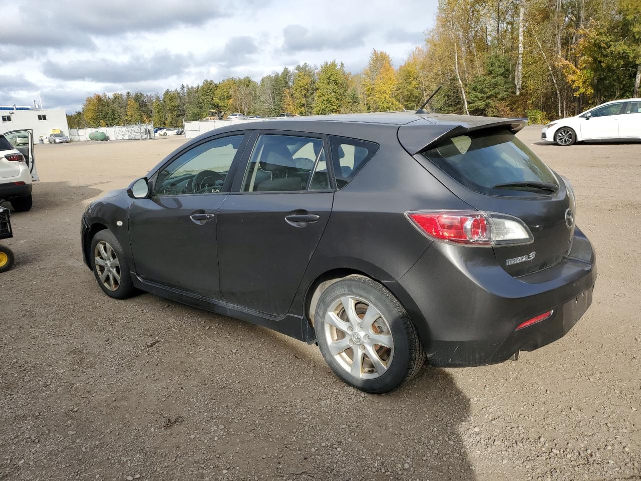 2010 Mazda 3 - Image 2