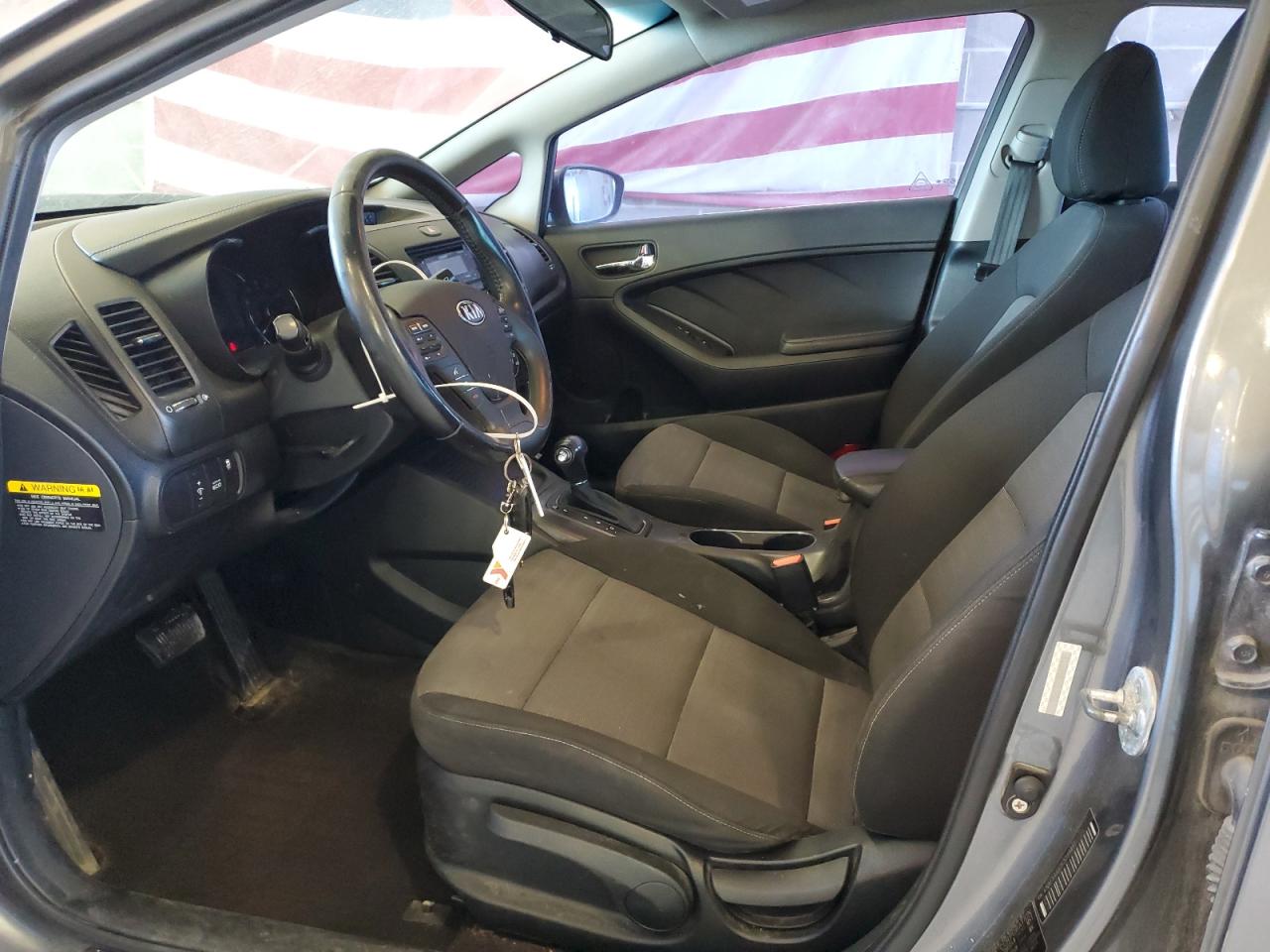2015 Kia Forte - Image 7