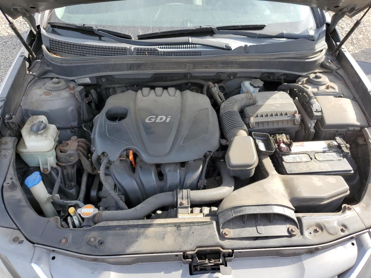 2011 Hyundai Sonata - Image 11