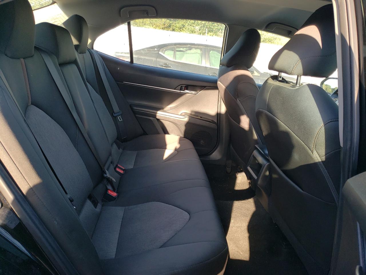 2019 Toyota Camry L VIN: 4T1B11HK4KU194881 Lot: 73210634