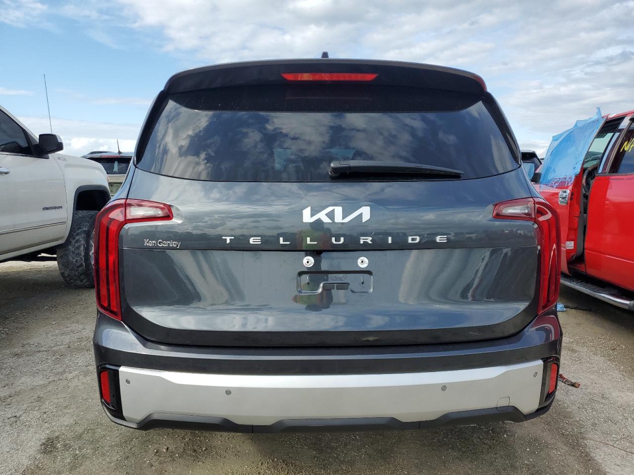 2024 Kia Telluride - Image 6
