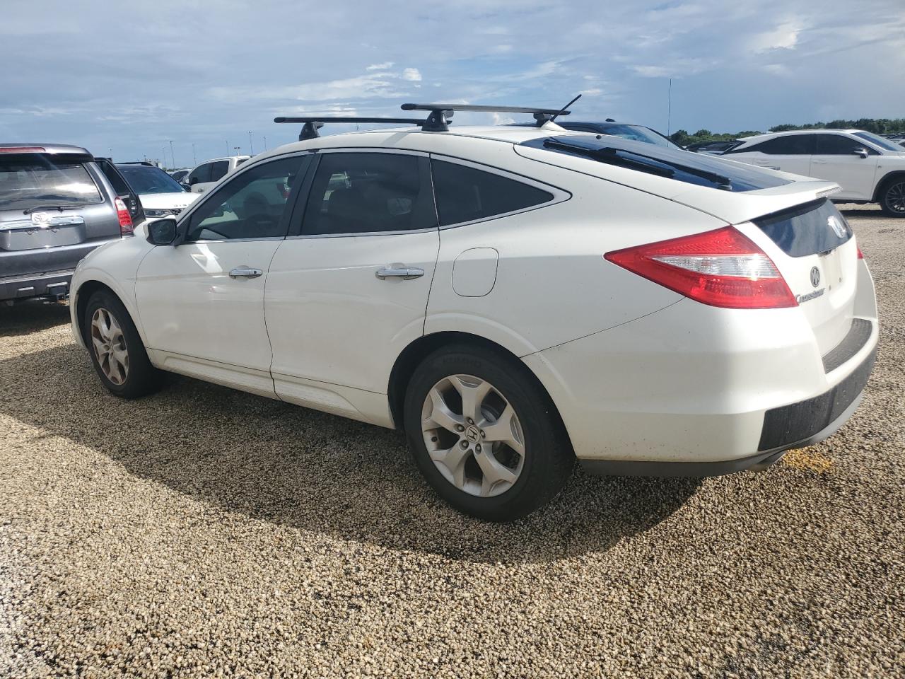 2010 Honda Accord - Image 2