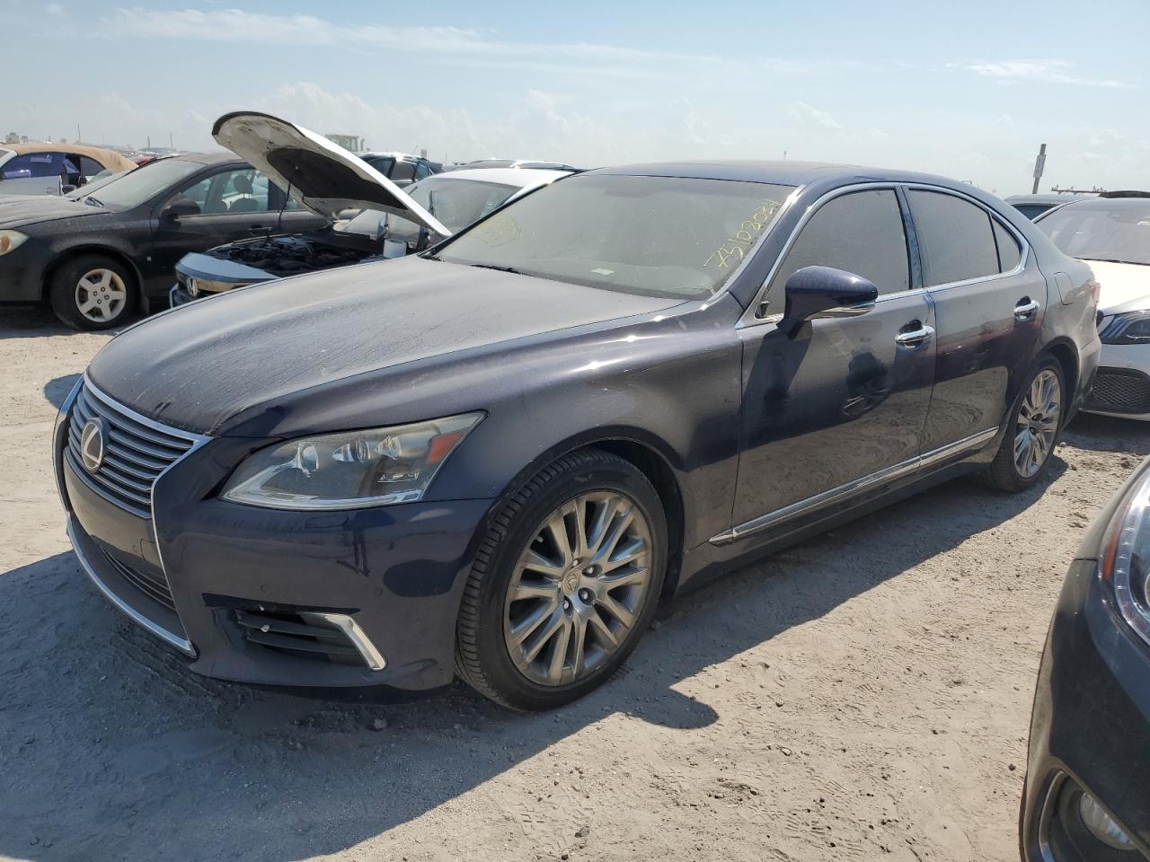 2013 Lexus Ls 460 VIN: JTHBL5EF4D5124113 Lot: 75108034