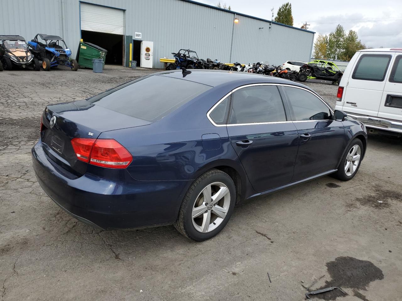 VIN 1VWBP7A36DC105021 2013 VOLKSWAGEN PASSAT no.3