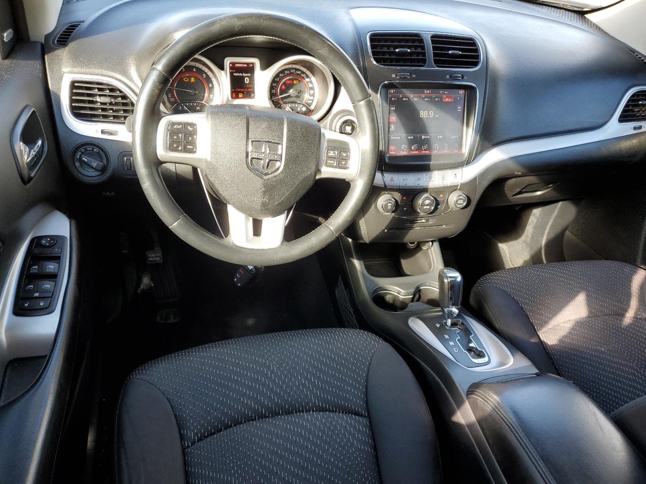 2015 Dodge Journey Sxt VIN: 3C4PDCCG3FT588727 Lot: 75205104