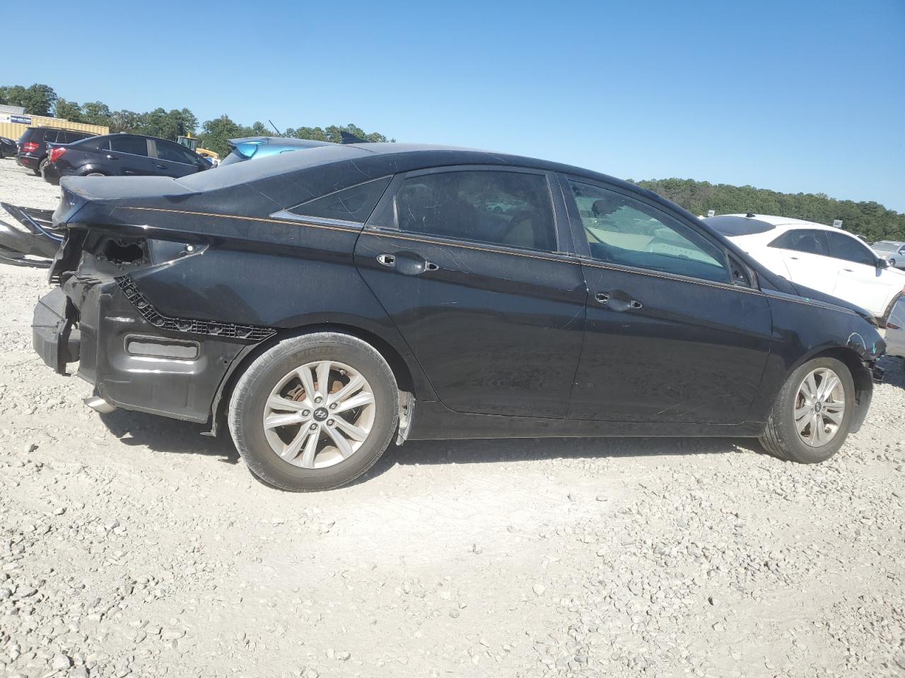 2012 Hyundai Sonata - Image 3