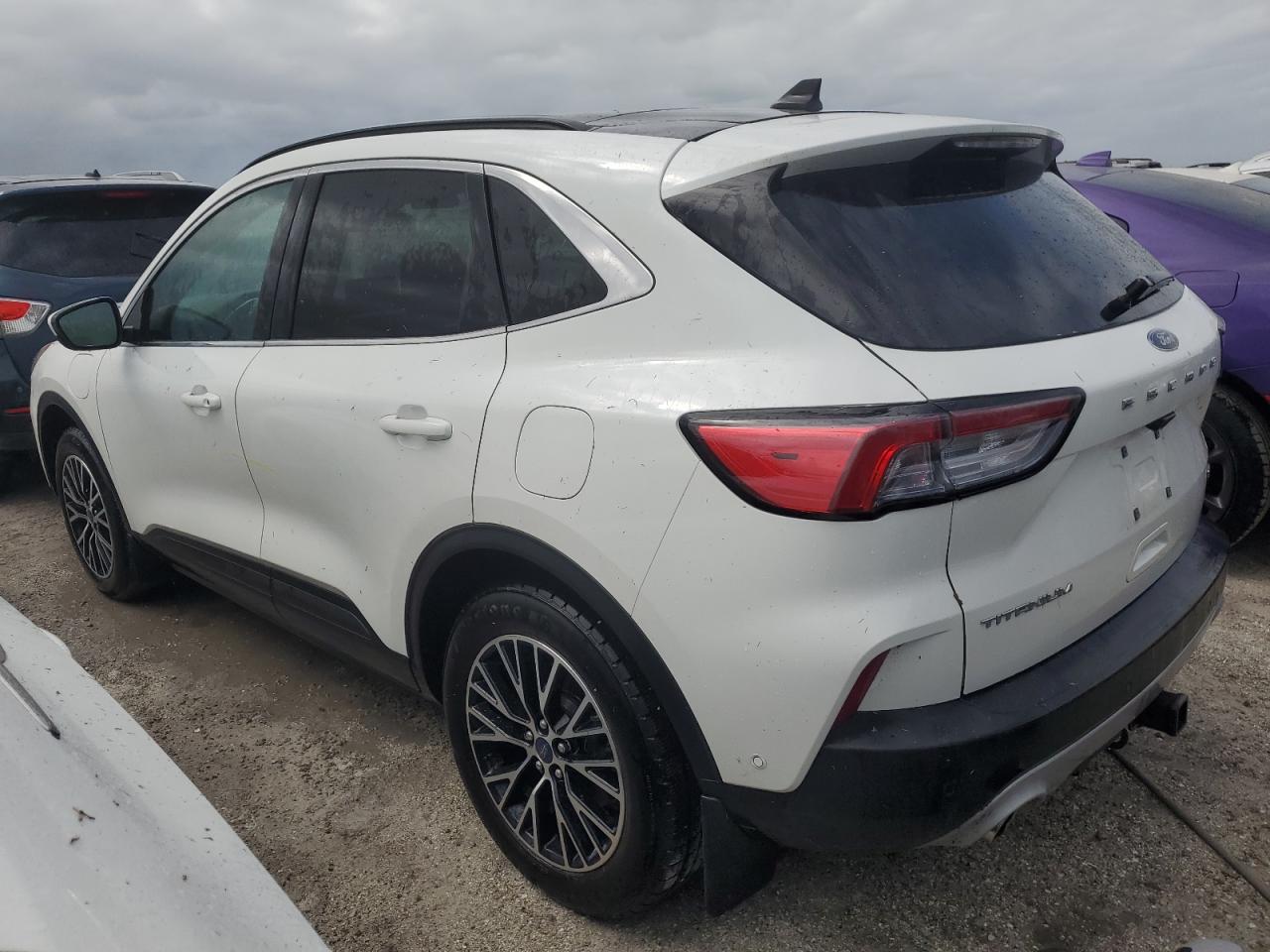 2021 Ford Escape - Image 2