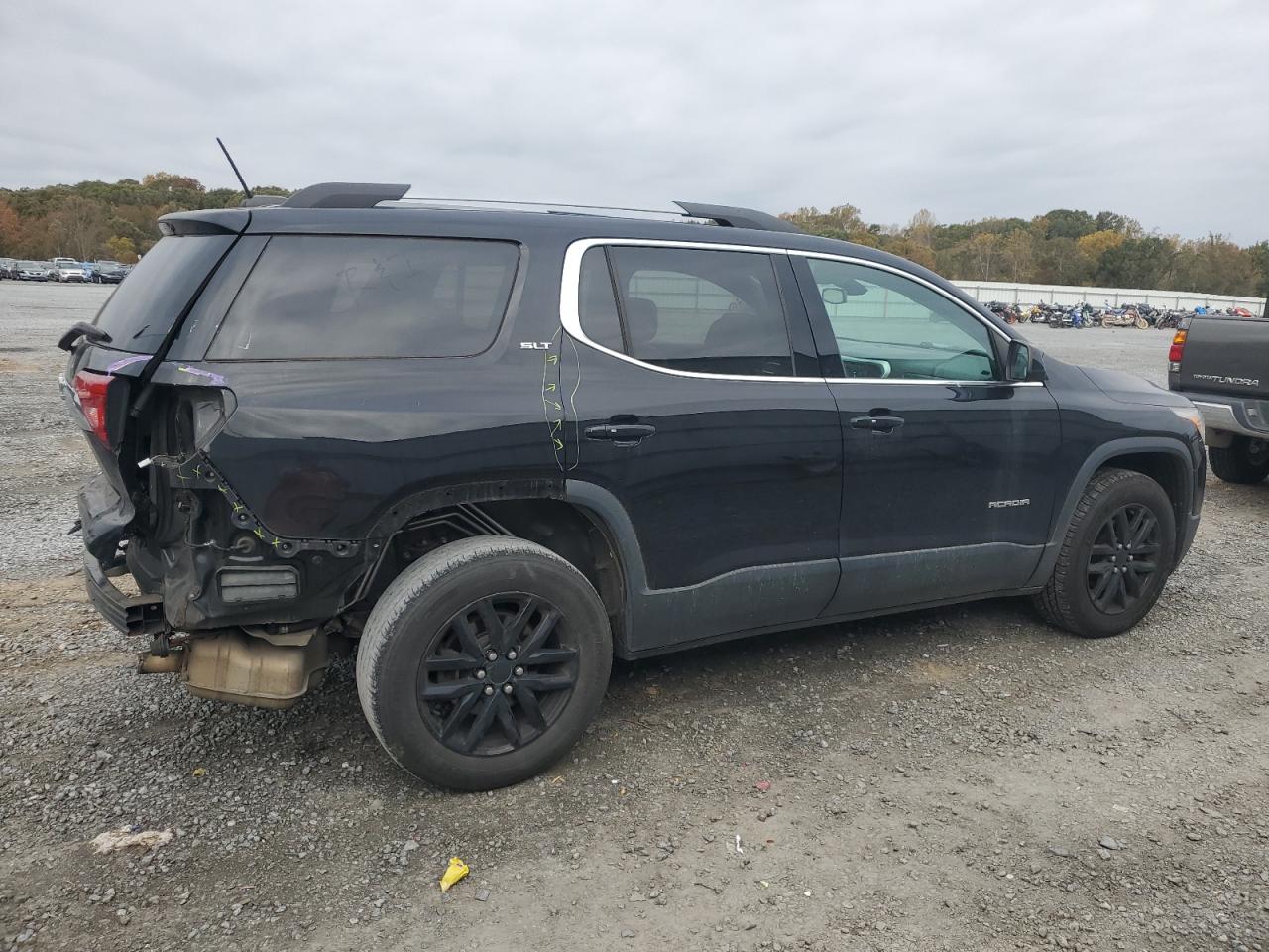 2019 GMC Acadia - Image 3