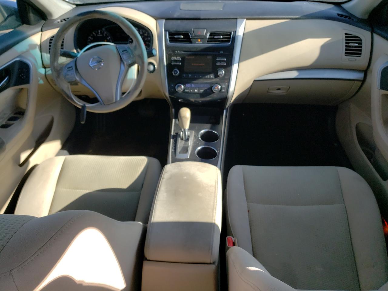 2015 Nissan Altima - Image 8