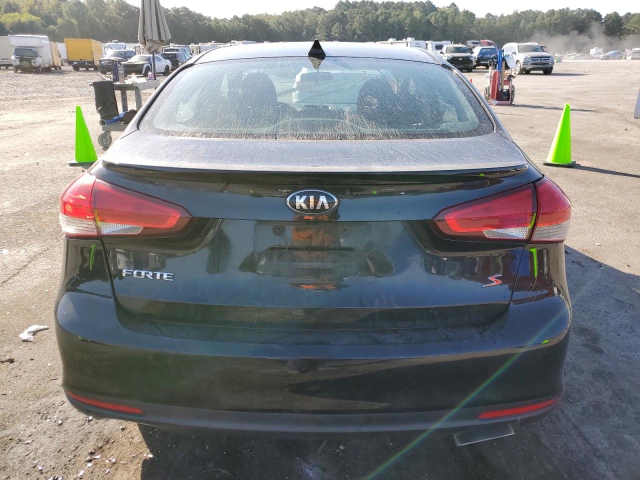 2017 Kia Forte Lx VIN: 3KPFL4A74HE123405 Lot: 75657084