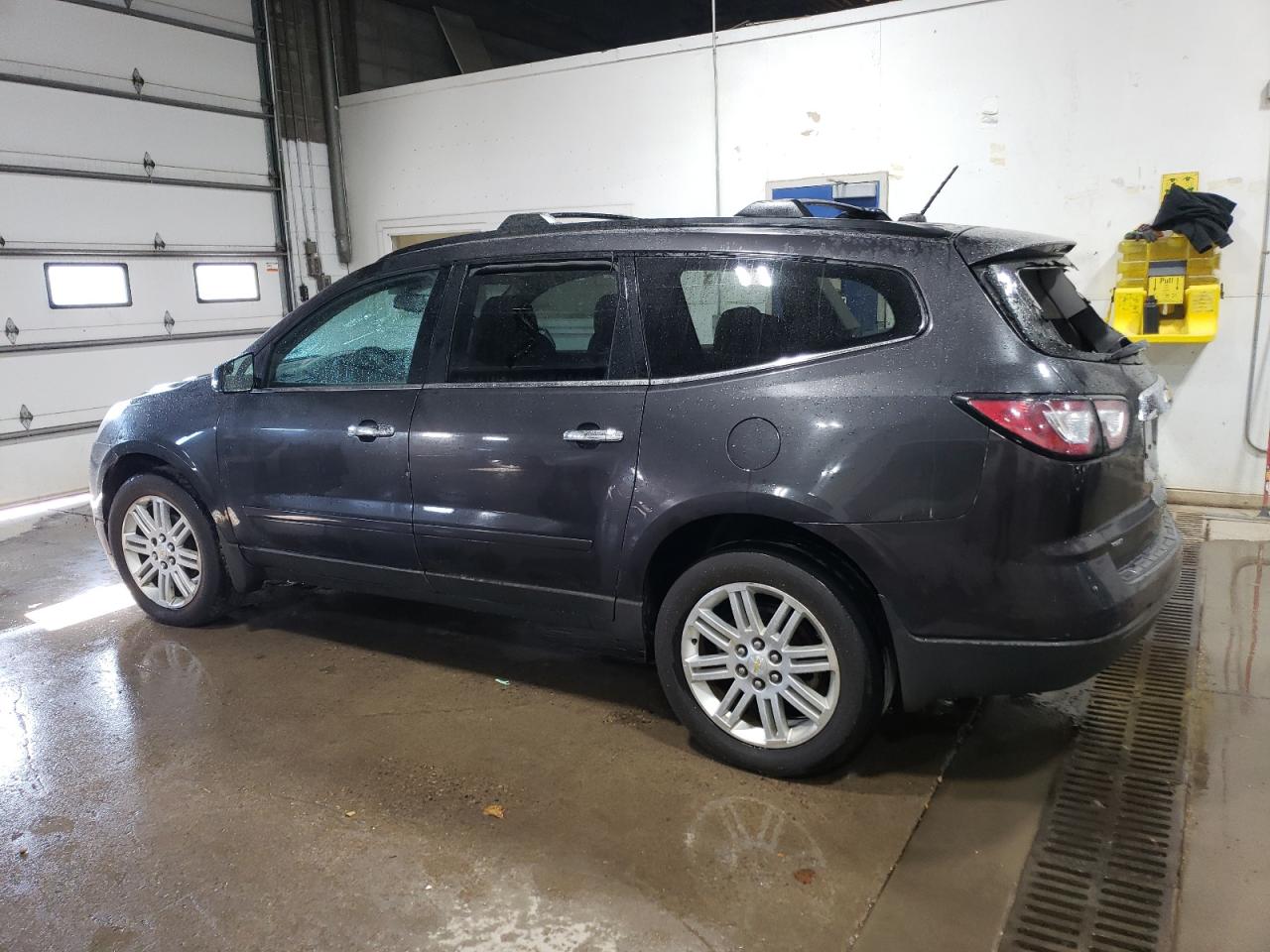 VIN 1GNKVGKD5EJ158815 2014 CHEVROLET TRAVERSE no.2