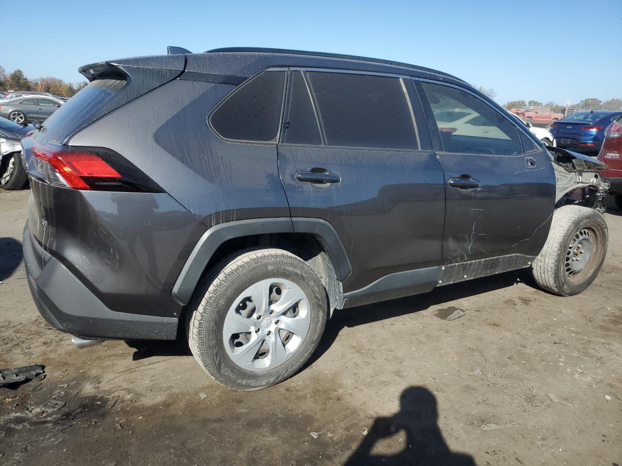 2018 Toyota Rav4 Le VIN: JTMH1RFV9KJ007694 Lot: 76273434