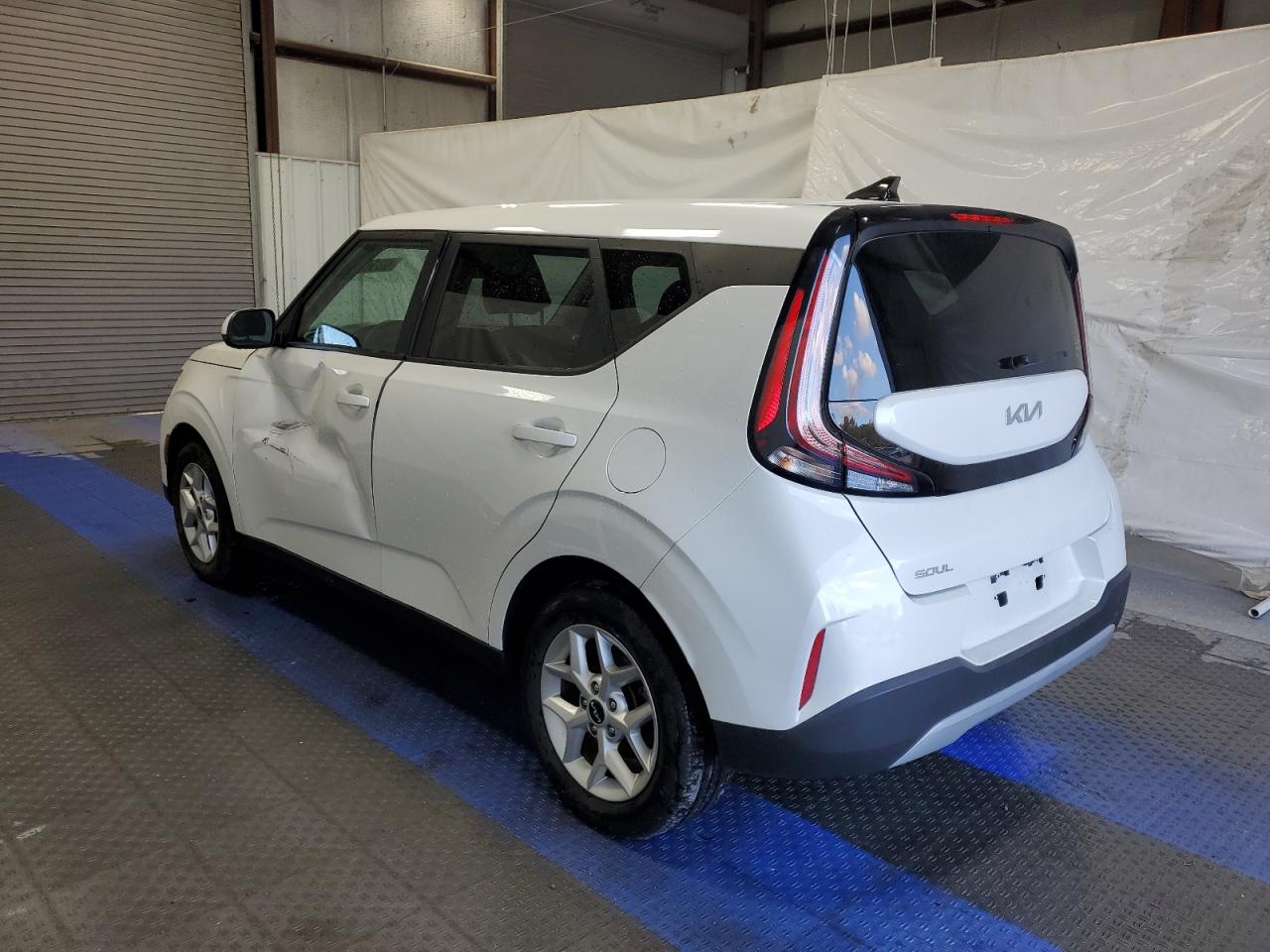 2023 Kia Soul - Image 2