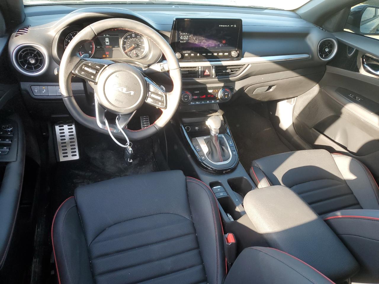 2024 Kia Forte - Image 8