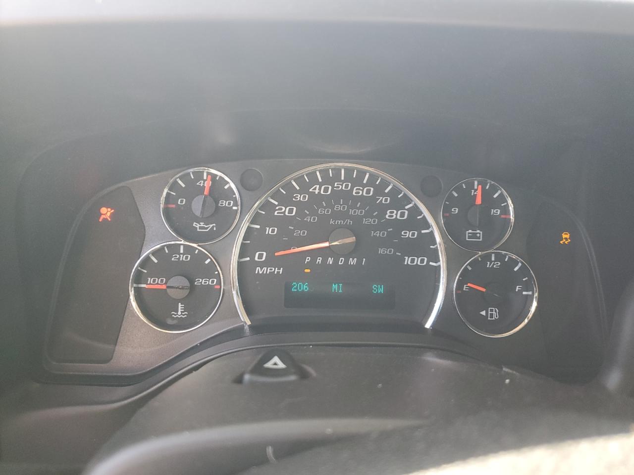 2019 Chevrolet Express - Image 9