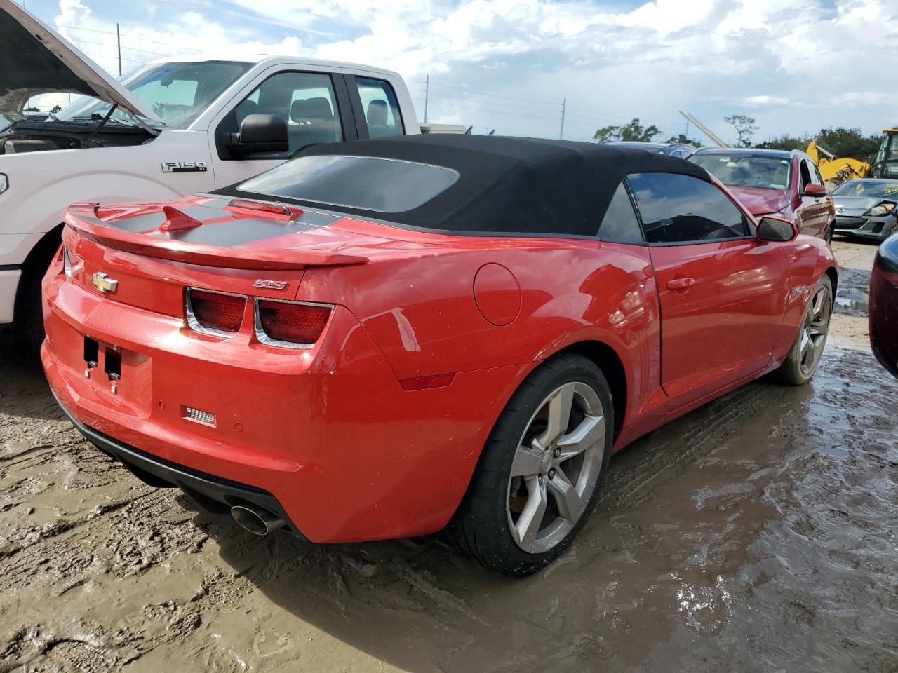 2011 Chevrolet Camaro - Image 3