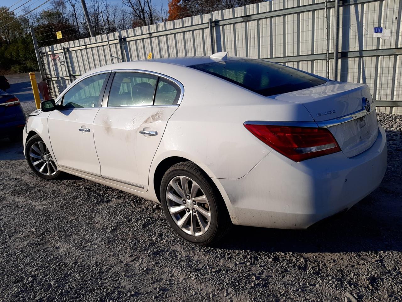 2015 Buick LaCrosse - Image 2