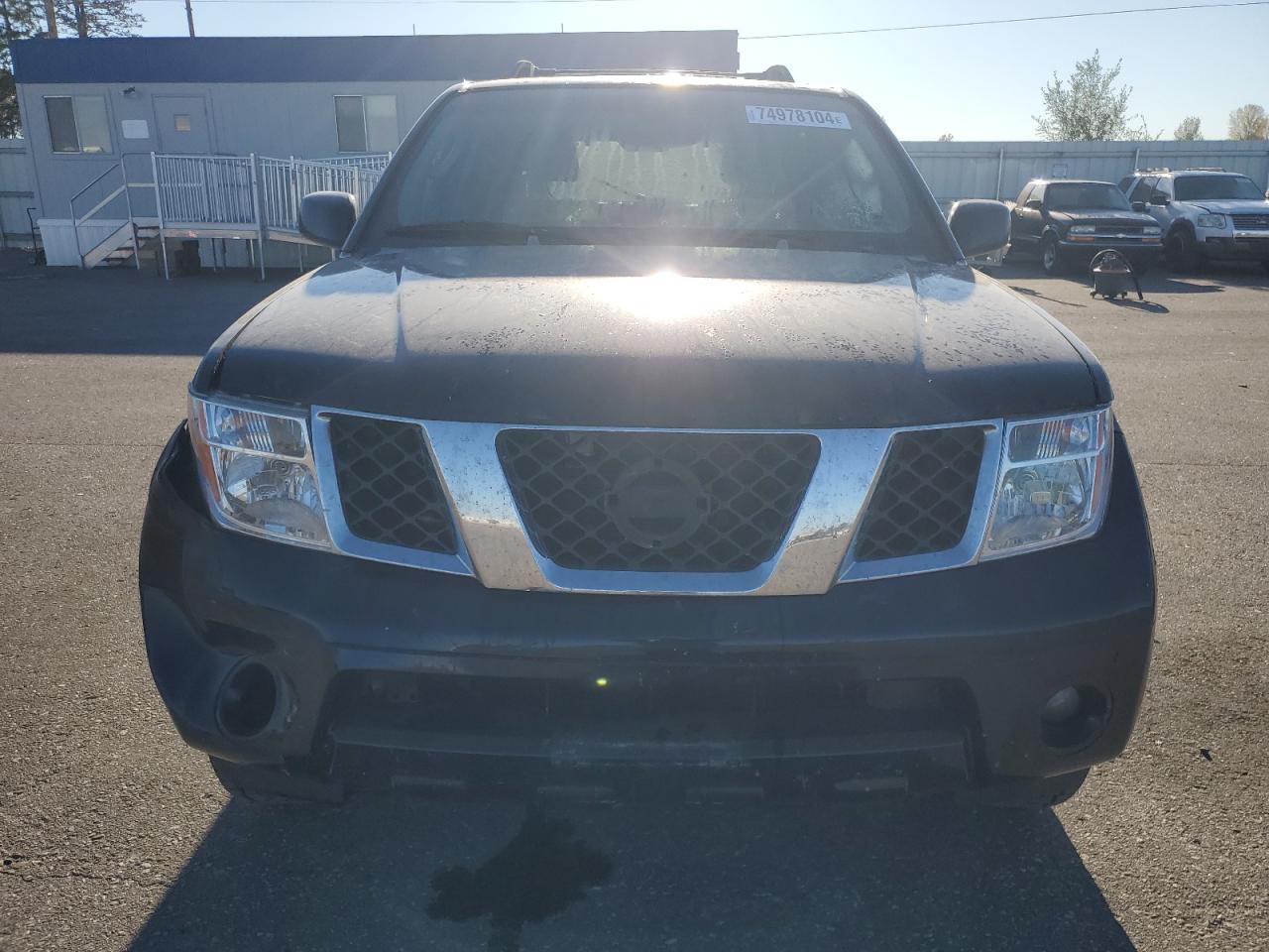 5N1AR18W25C718062 2005 Nissan Pathfinder Le