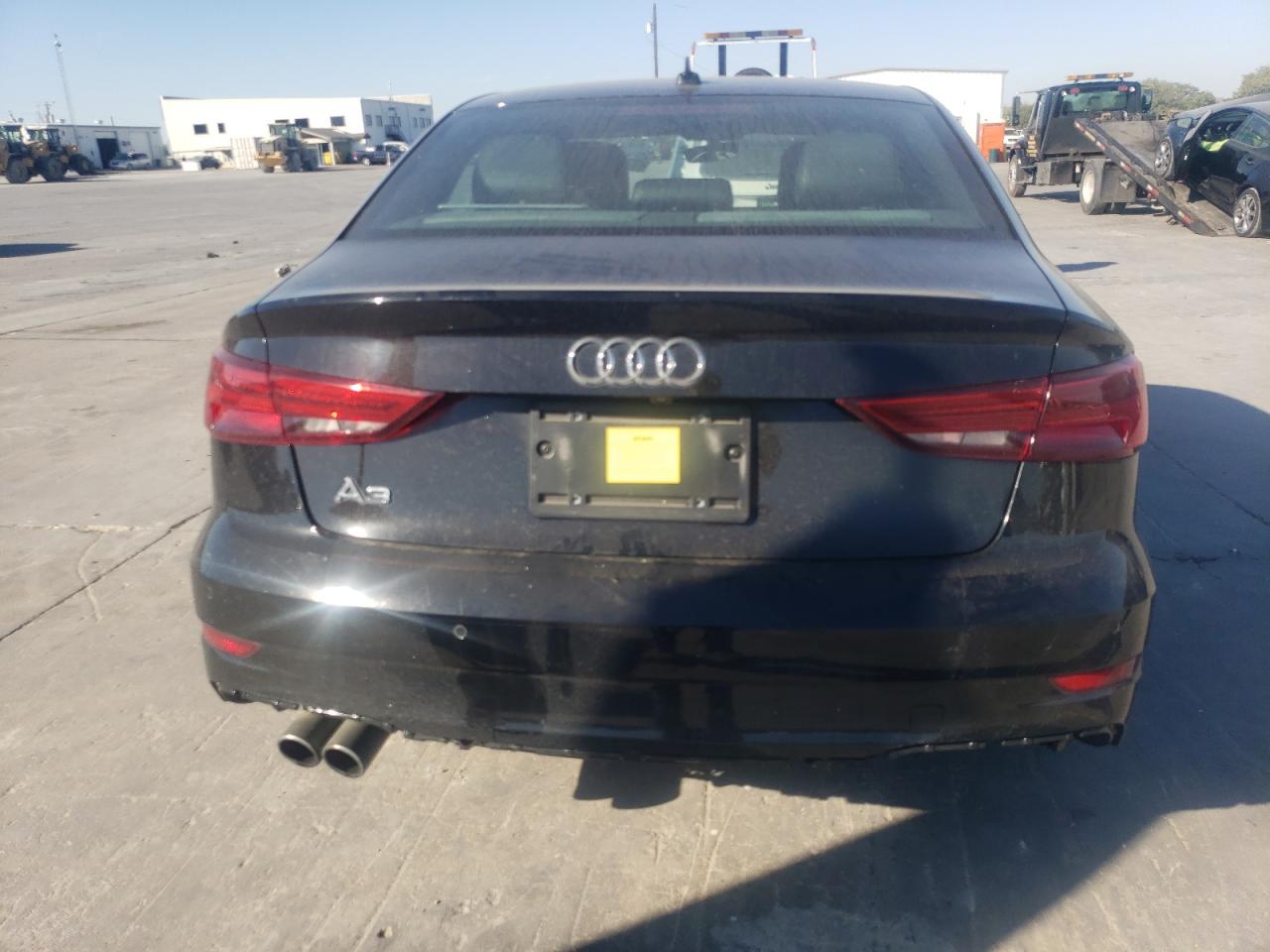 2018 Audi A3 Premium Plus VIN: WAUGUGFF5J1070142 Lot: 77267464