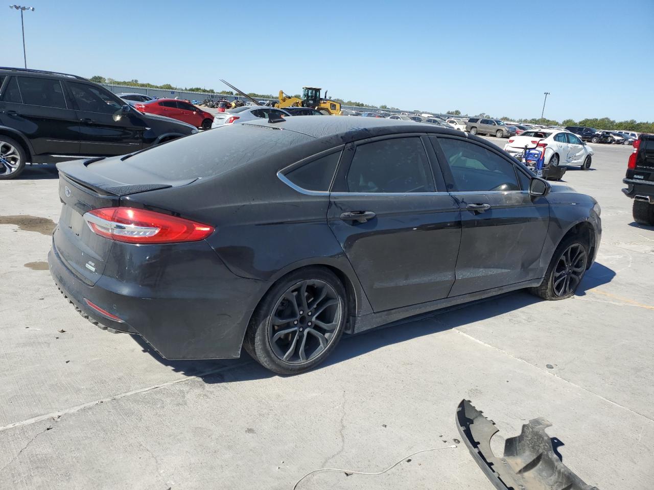 VIN 3FA6P0HD6KR282683 2019 FORD FUSION no.3