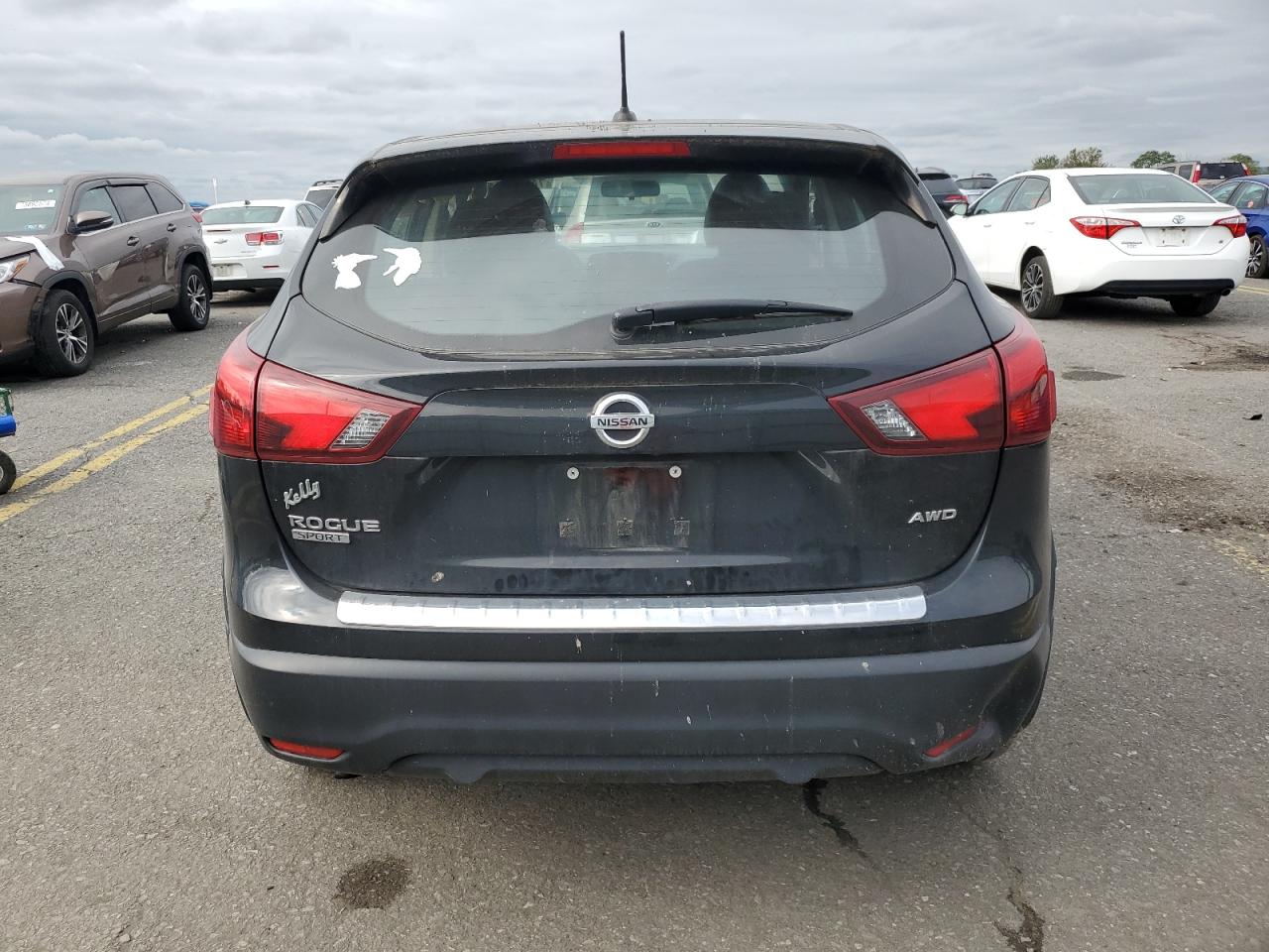 JN1BJ1CR5HW114058 2017 Nissan Rogue Sport S