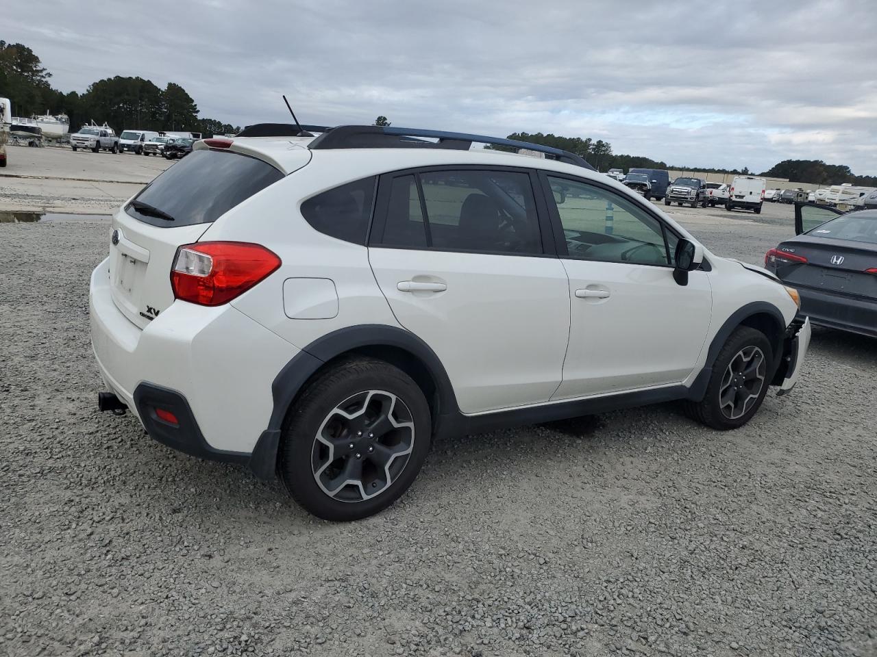 2014 Subaru XV - Image 3