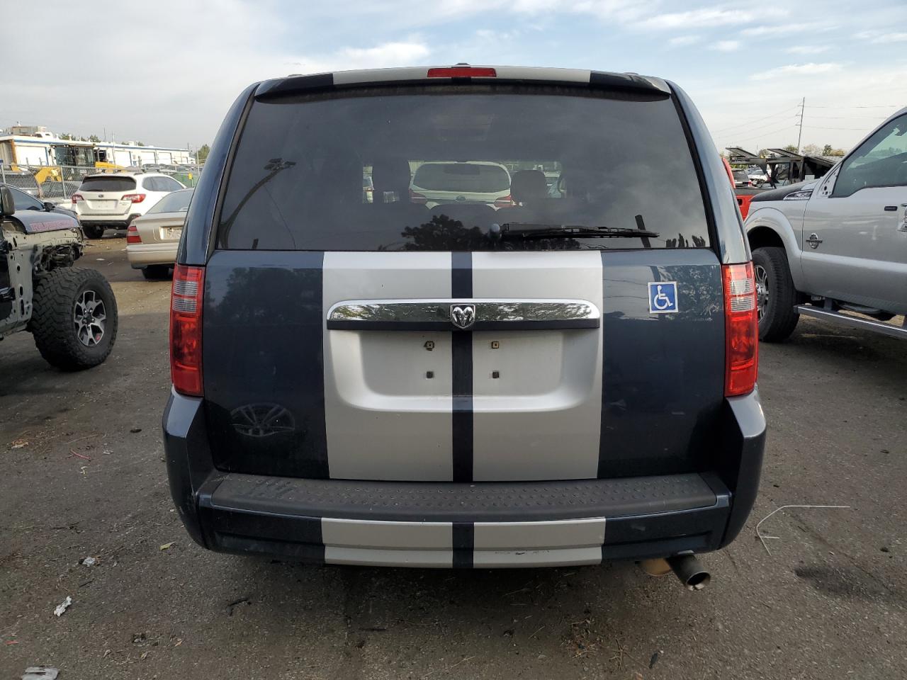 2D8HN541X9R638586 2009 Dodge Grand Caravan Sxt