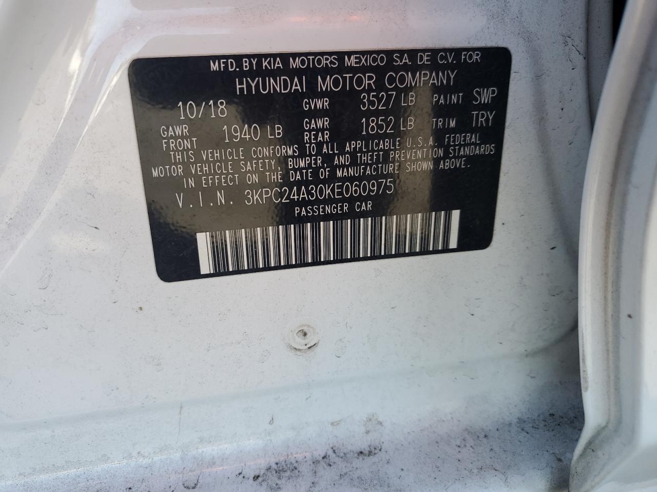 3KPC24A30KE060975 2019 Hyundai Accent Se