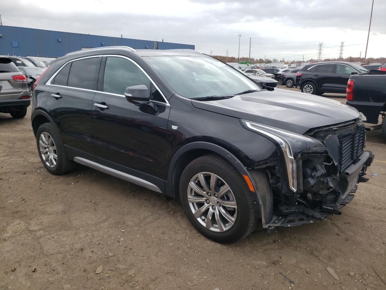 VIN 1GYFZDR44NF159583 2022 CADILLAC XT4 no.4