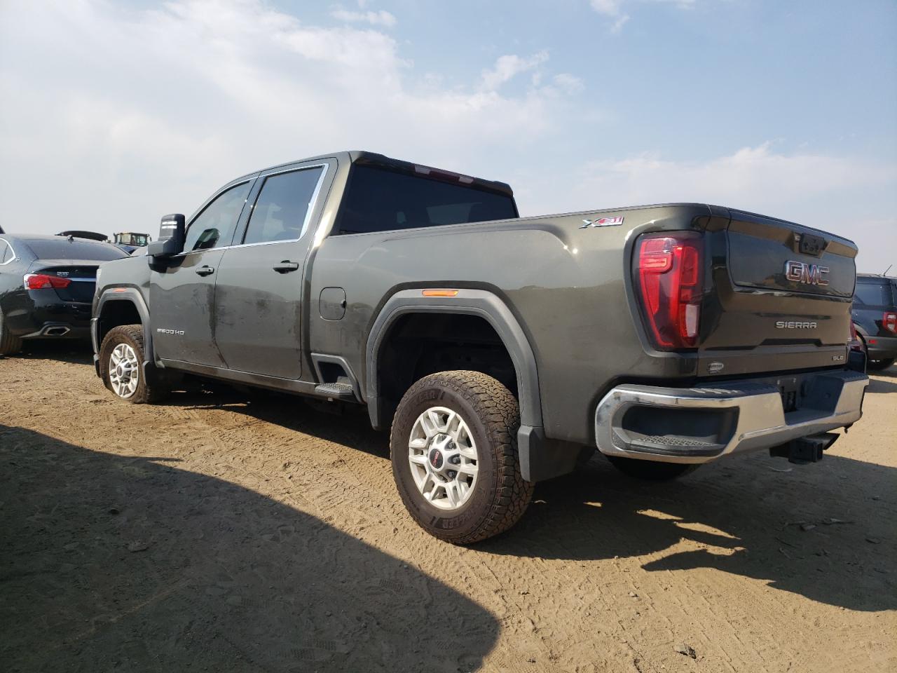 2022 GMC Sierra - Image 2