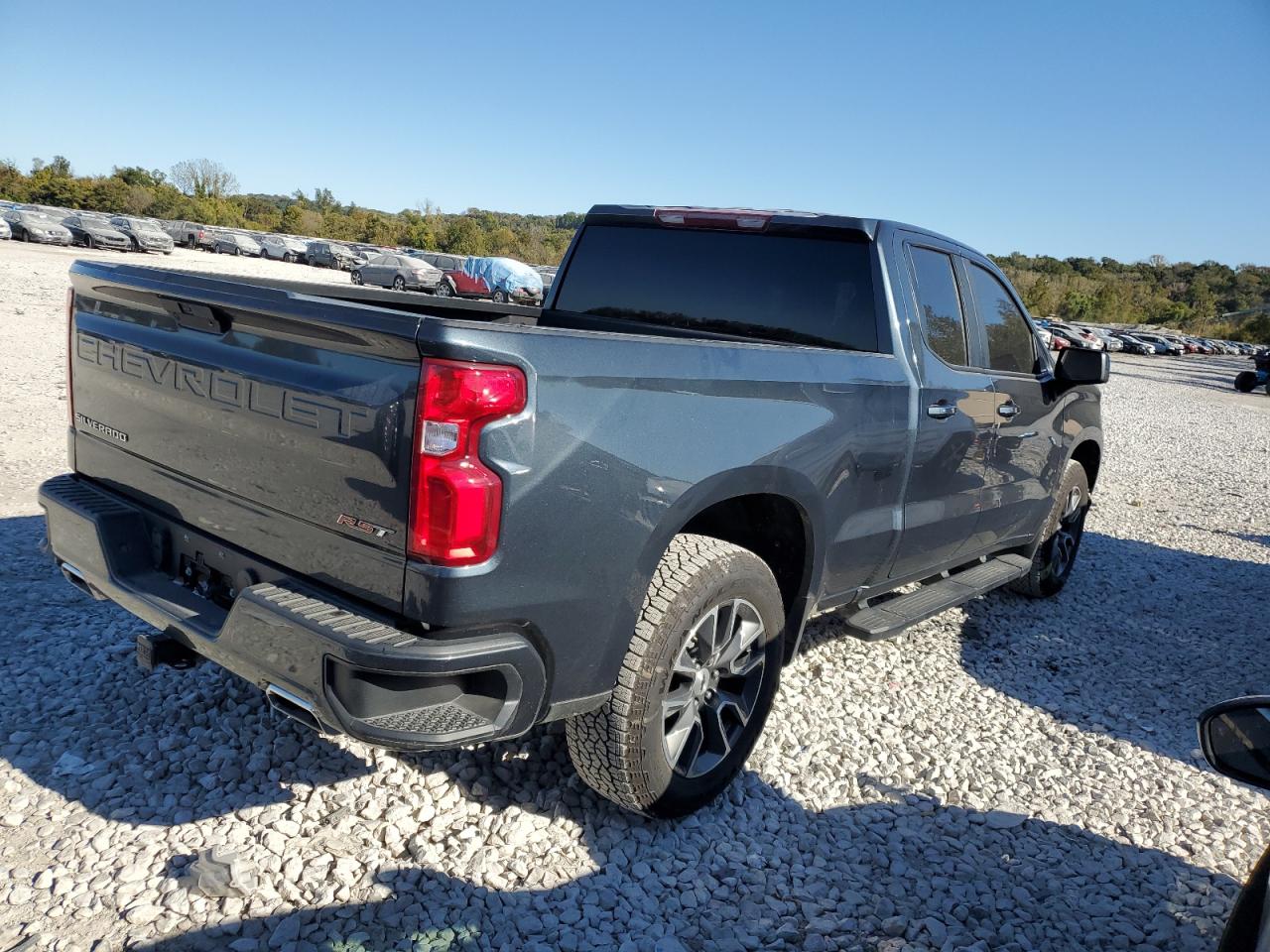 2019 Chevrolet Silverado - Image 3