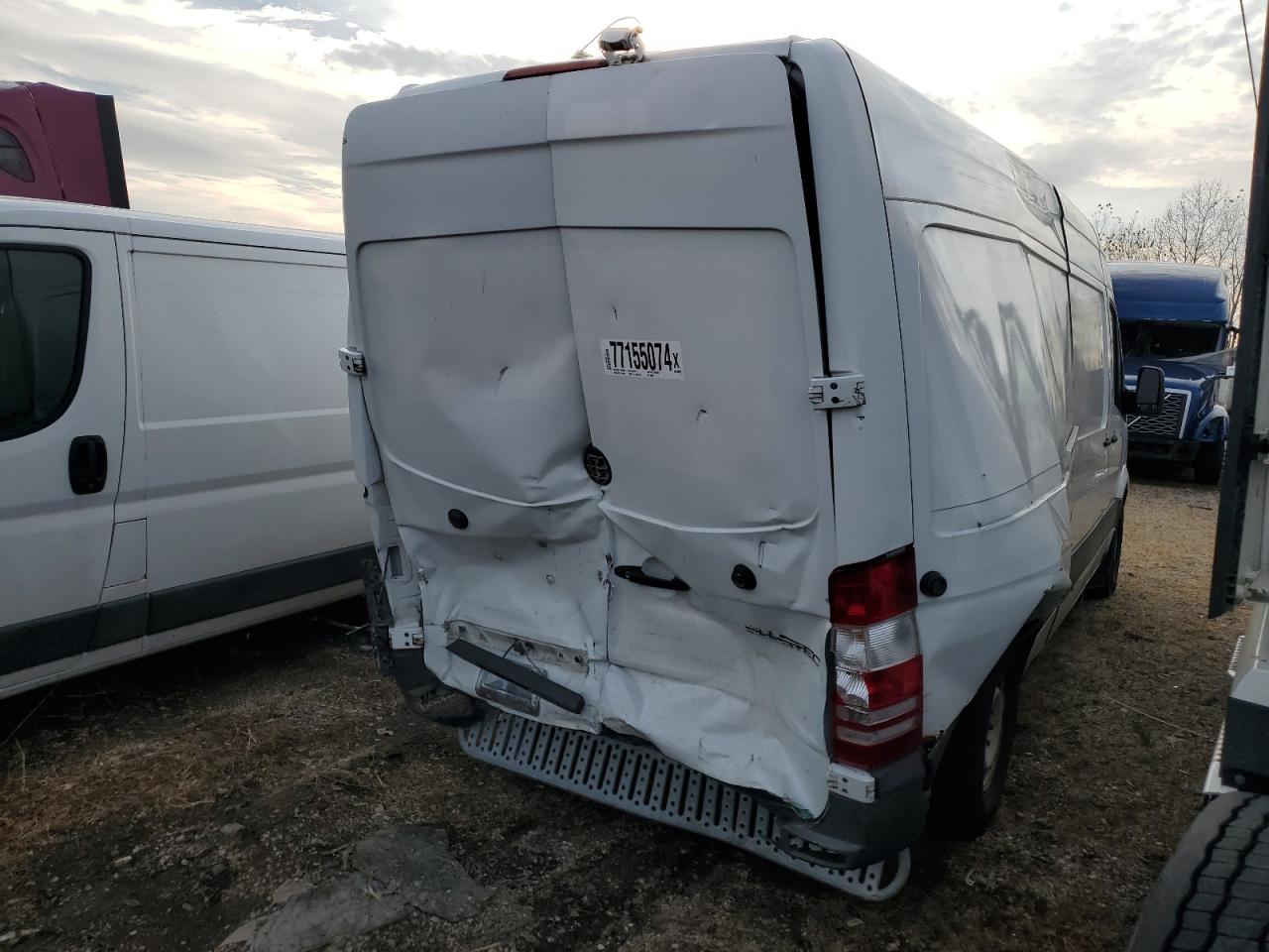 2014 Mercedes-Benz Sprinter - Image 3