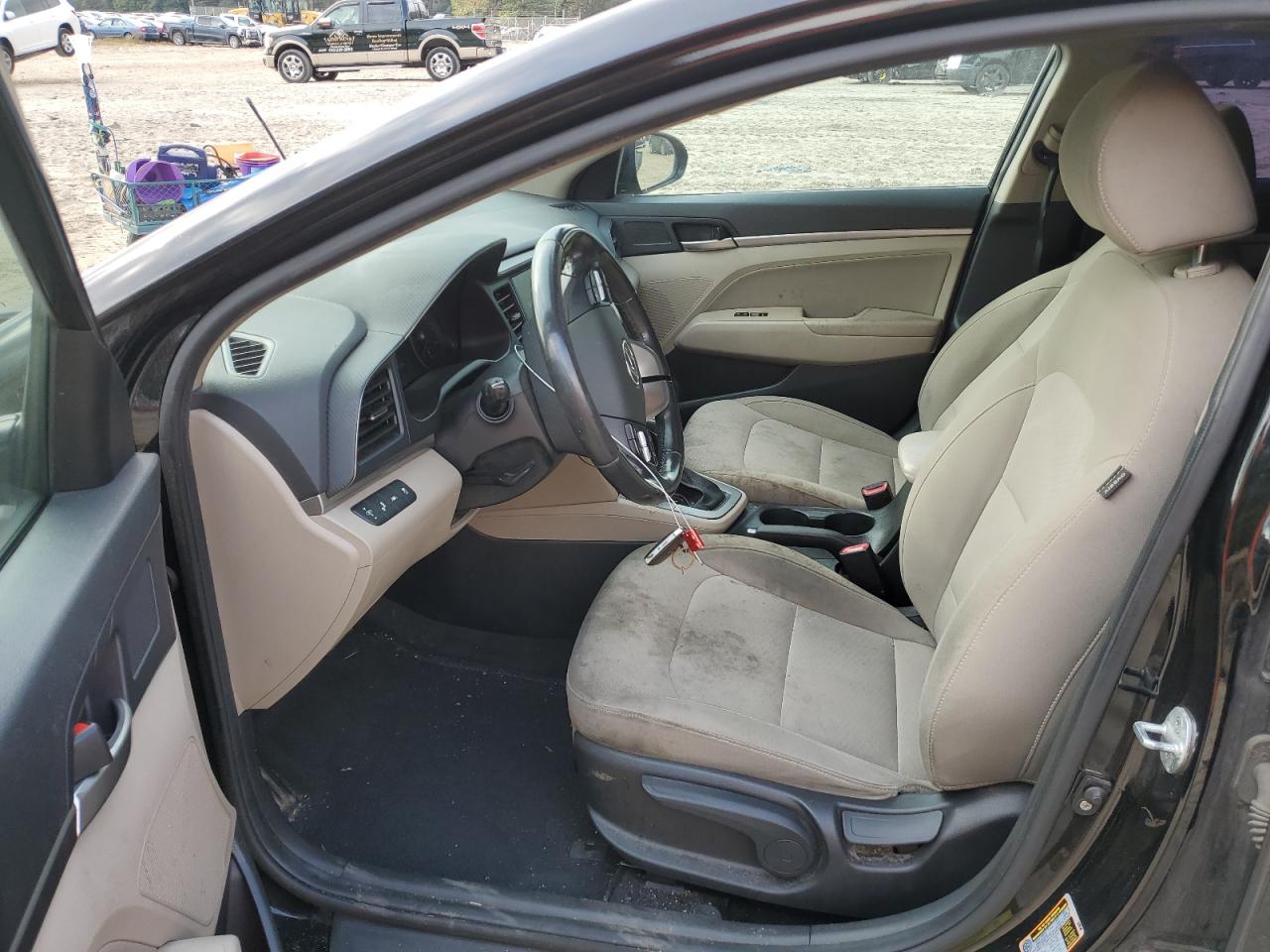 2020 Hyundai Elantra - Image 7