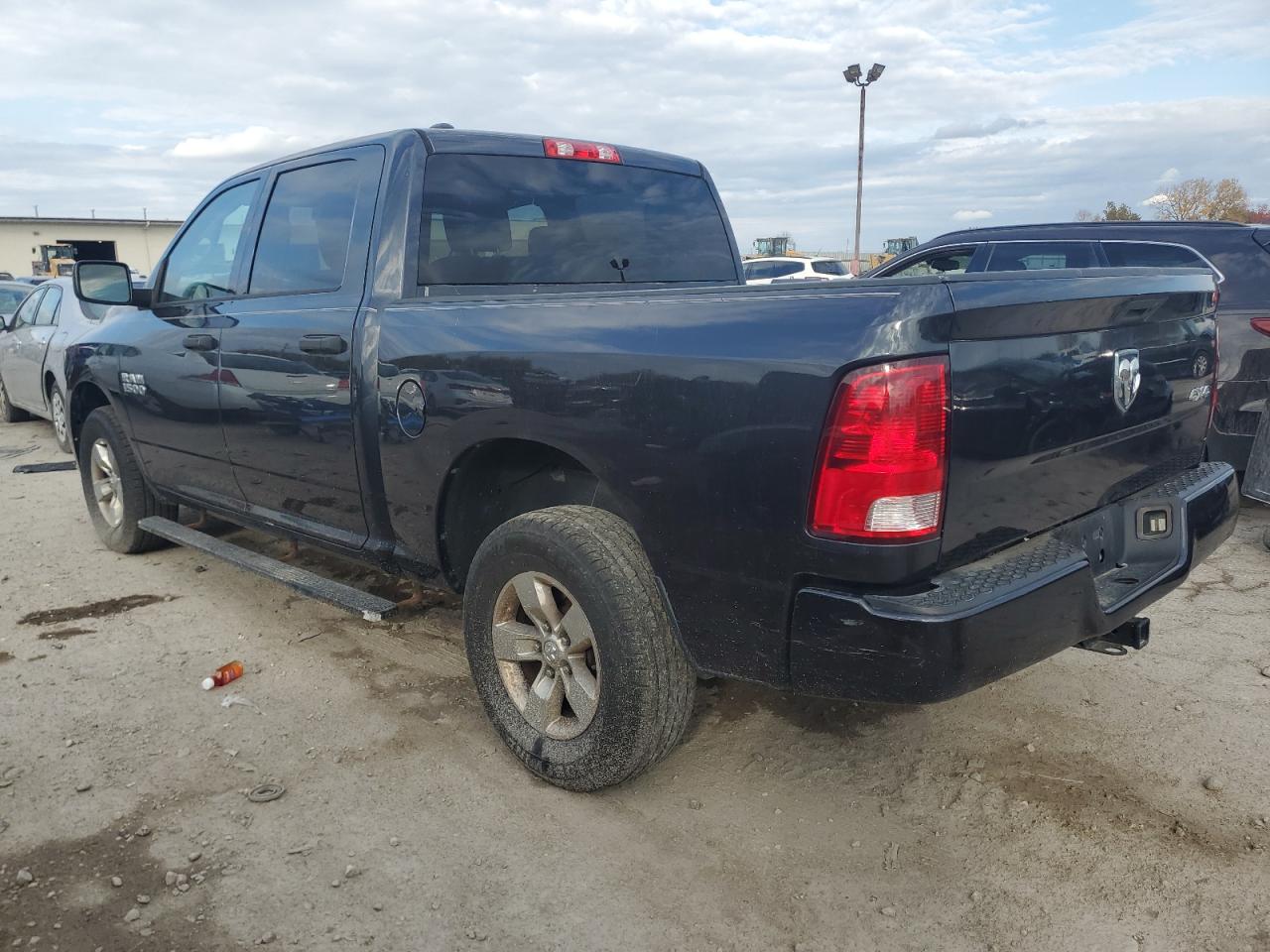 2016 RAM 1500 - Image 2