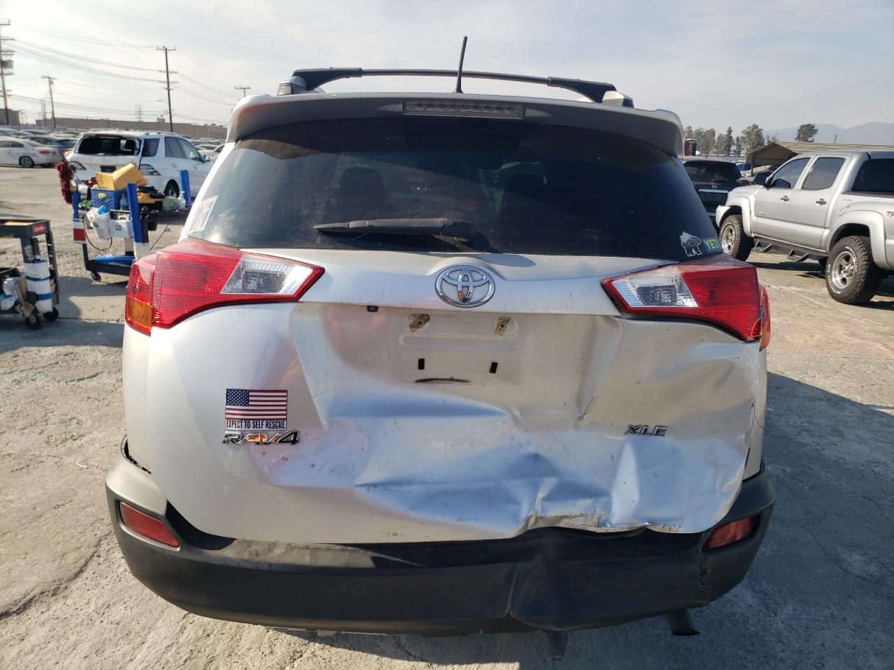 2T3WFREV2EW124775 2014 Toyota Rav4 Xle