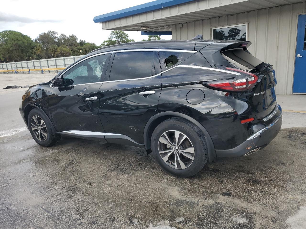 2020 Nissan Murano - Image 2